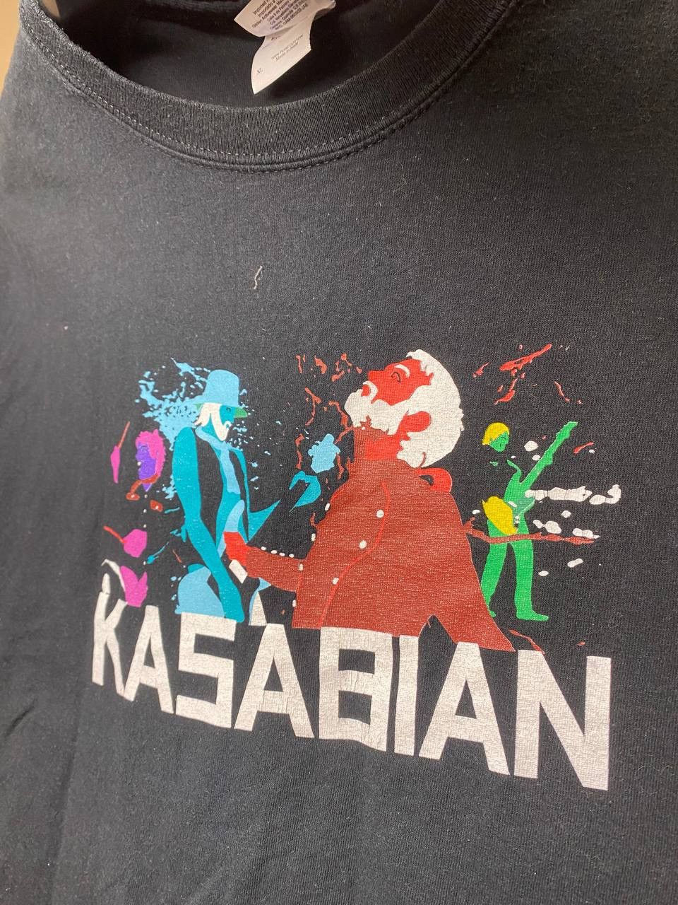 Band Tees 🔥 Vintage Kasabian Band Tour 2006 T Shirt Rock Graphic Size US XL / EU 56 / 4 - 5 Thumbnail