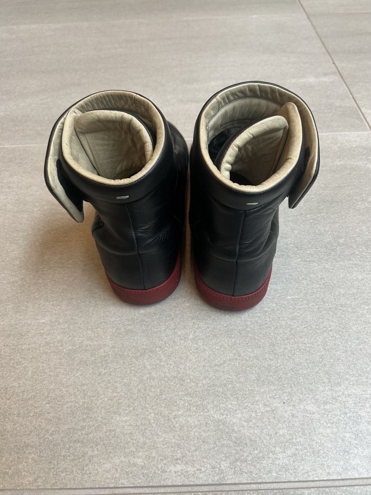 Maison Margiela Maison Margiela Leather Black Red Futures Sneakers Size US 11 / EU 44 - 7 Thumbnail