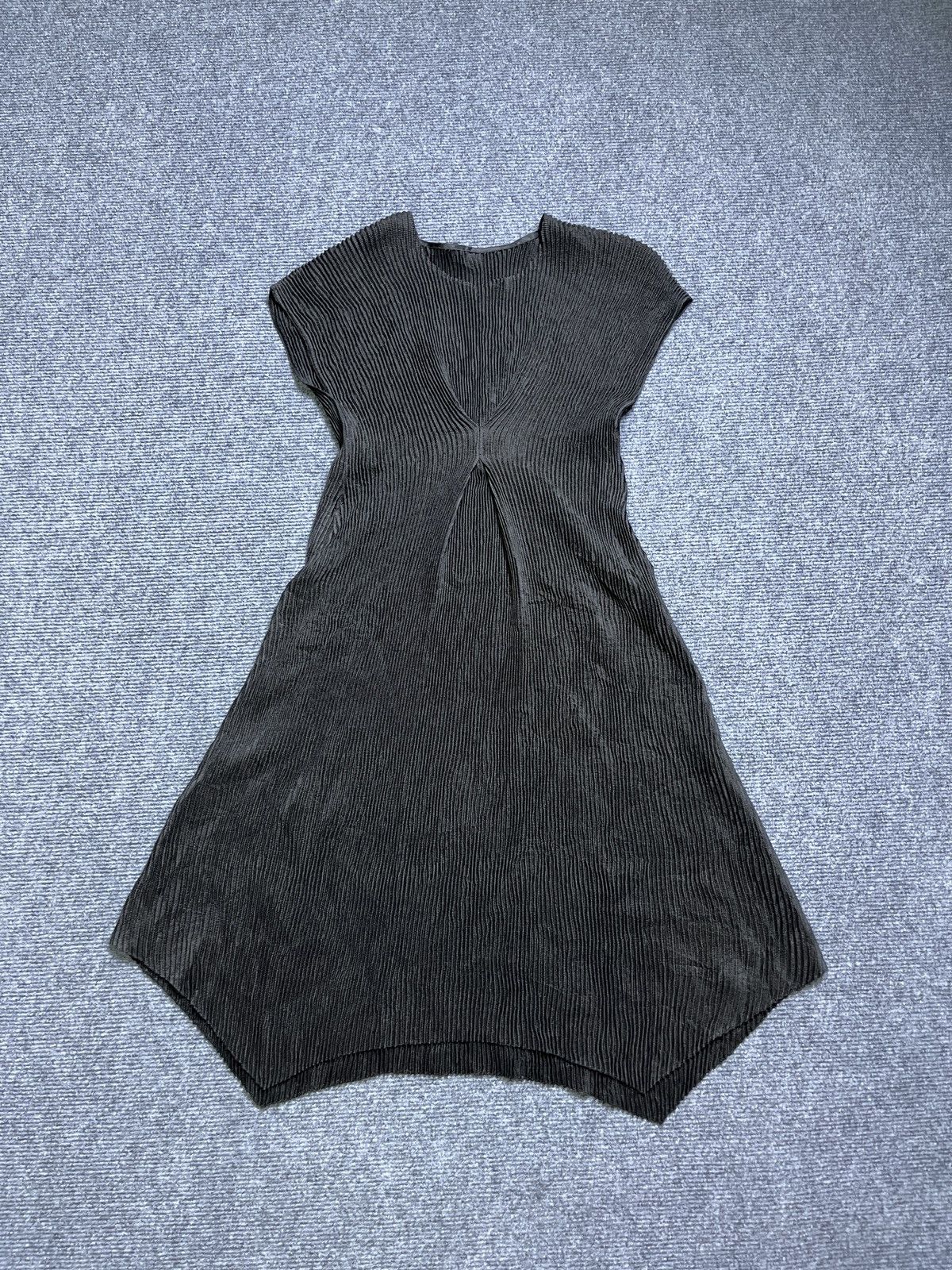 Pleaser SPECCHIO PLEATS black shuttle pleated sleeveless dress Size M / US 6-8 / IT 42-44 - 1 Thumbnail
