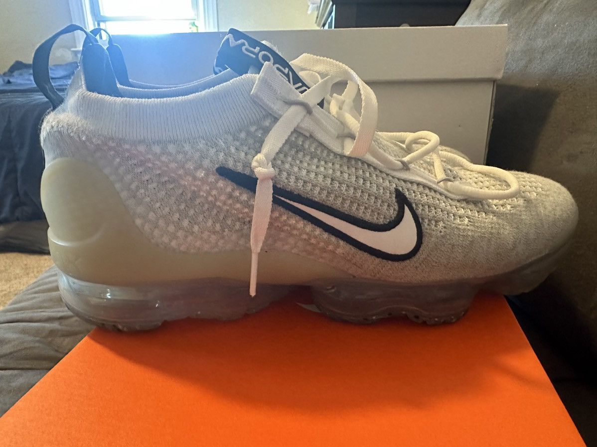 Nike Air Vapormax 2021 FK White Size US 10 / EU 43 - 4 Thumbnail