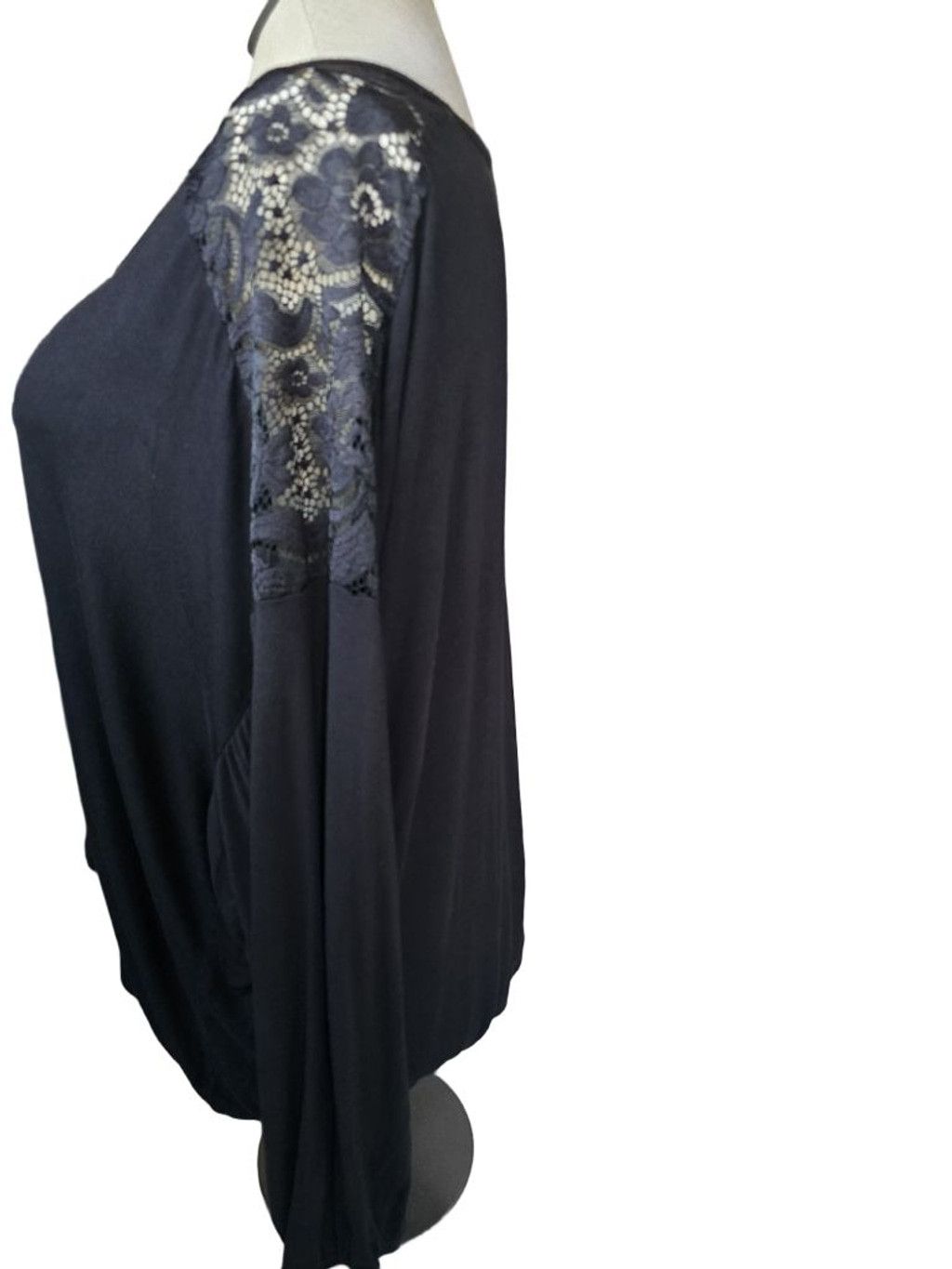 Torrid Women's TORRID Black Long Sleeve Lace Criss Cross 4X Size 4XL / US 24-26 - 2 Thumbnail