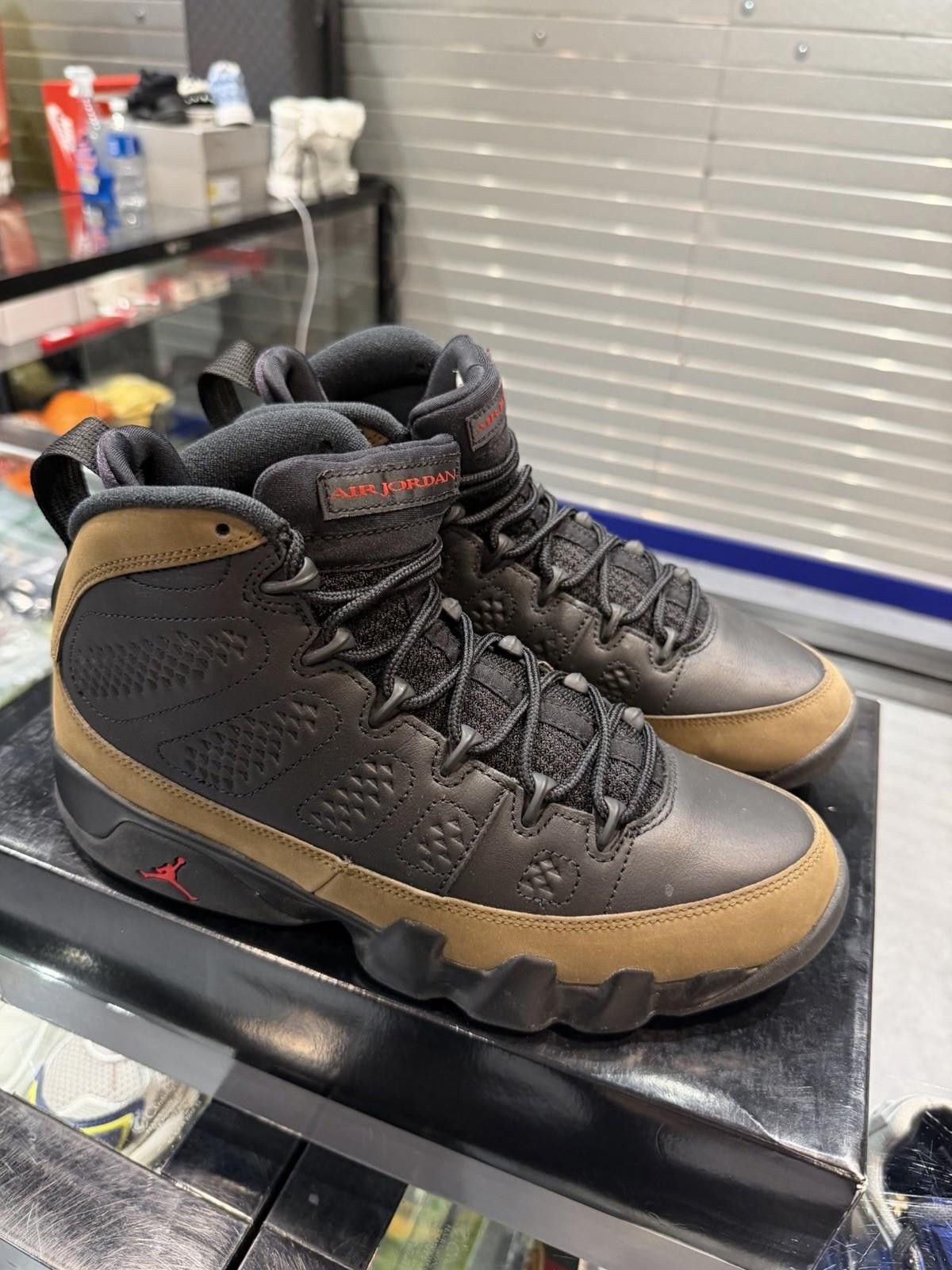 Jordan Brand Size 8.5 - Air Jordan 9 Retro 2024 Olive (HV4794-030) Size US 8.5 / EU 41-42 - 4 Thumbnail