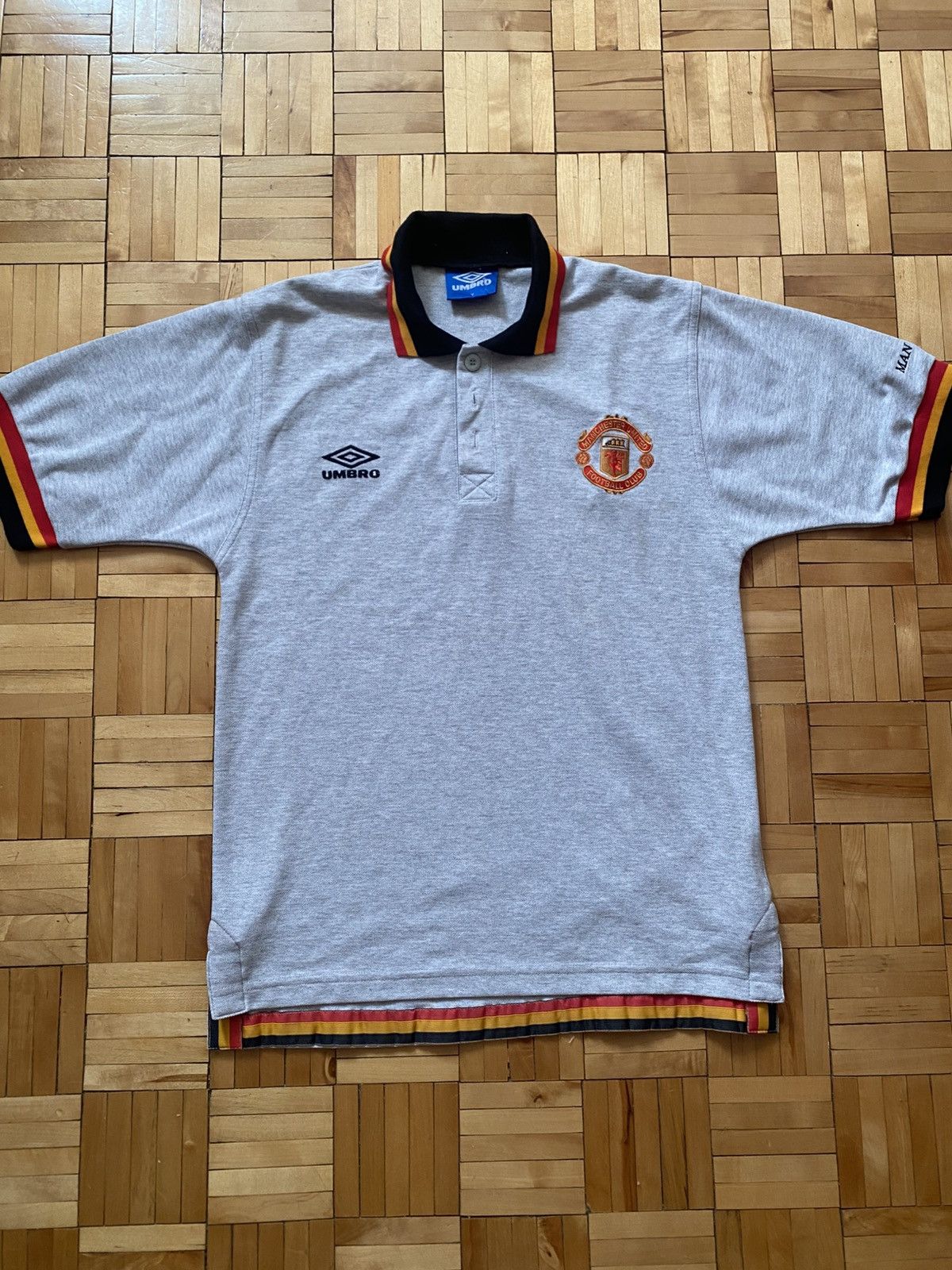 Umbro UMBRO Manchester United 90's 1993/1995 Football Polo Shirt Size US L / EU 52-54 / 3 - 1 Thumbnail