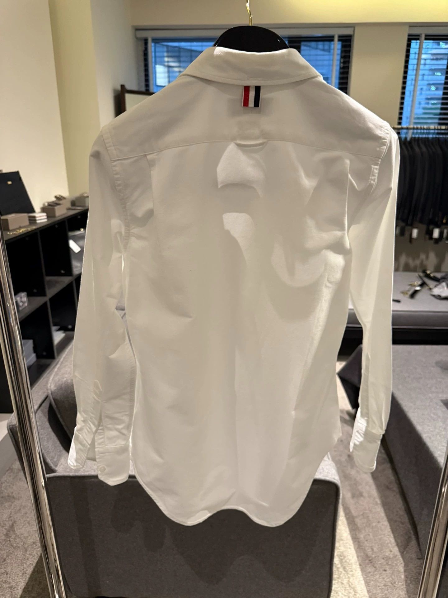 Thom Browne TB Women's Classic Tricolor Placket White Shirt Size40 Size S / US 4 / IT 40 - 2 Thumbnail