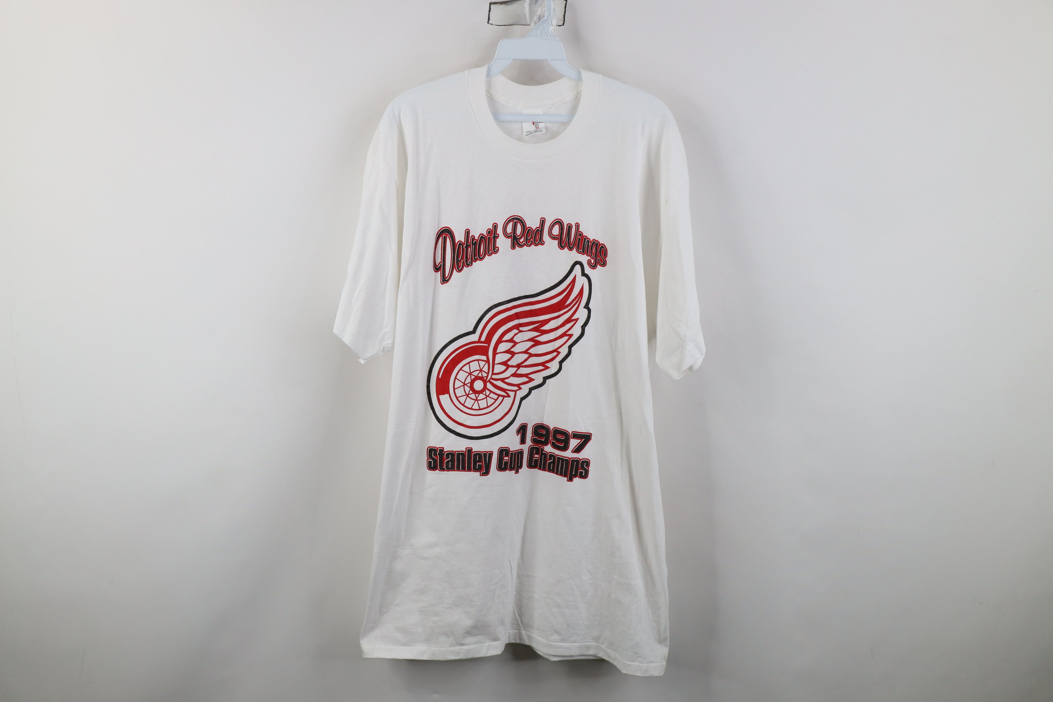 Vintage Vintage 90s Stanley Cup Champions Detroit Red Wings T-Shirt Size US XL / EU 56 / 4 - 1 Thumbnail