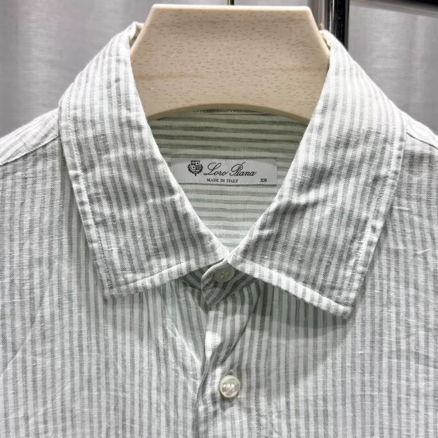 Loro Piana Loro Piana XS Light Green V-Striped Shell Button Shirt Size US XS / EU 42 / 0 - 3 Thumbnail
