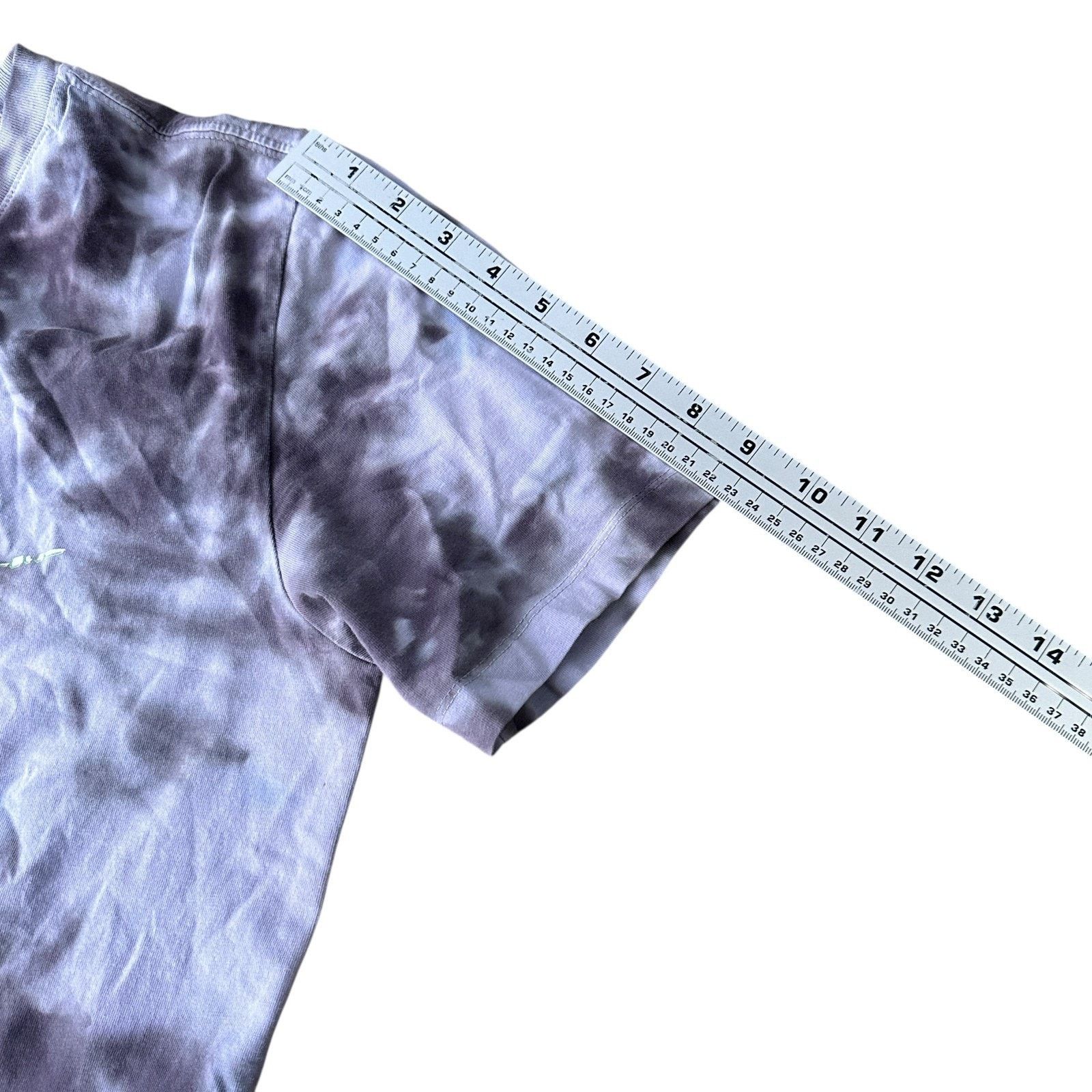 Nike Nike Festival Revolution T-Shirt Men M Purple Short Sleeve Size US M / EU 48-50 / 2 - 9 Thumbnail