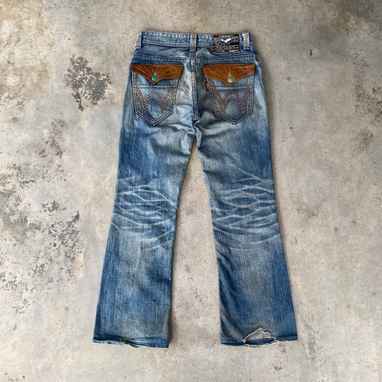Edwin FLARED VINTAGE EDWIN JAPAN BULLS BOOTCUT DISTRESSED DENIM Size US 30 / EU 46 - 8 Thumbnail