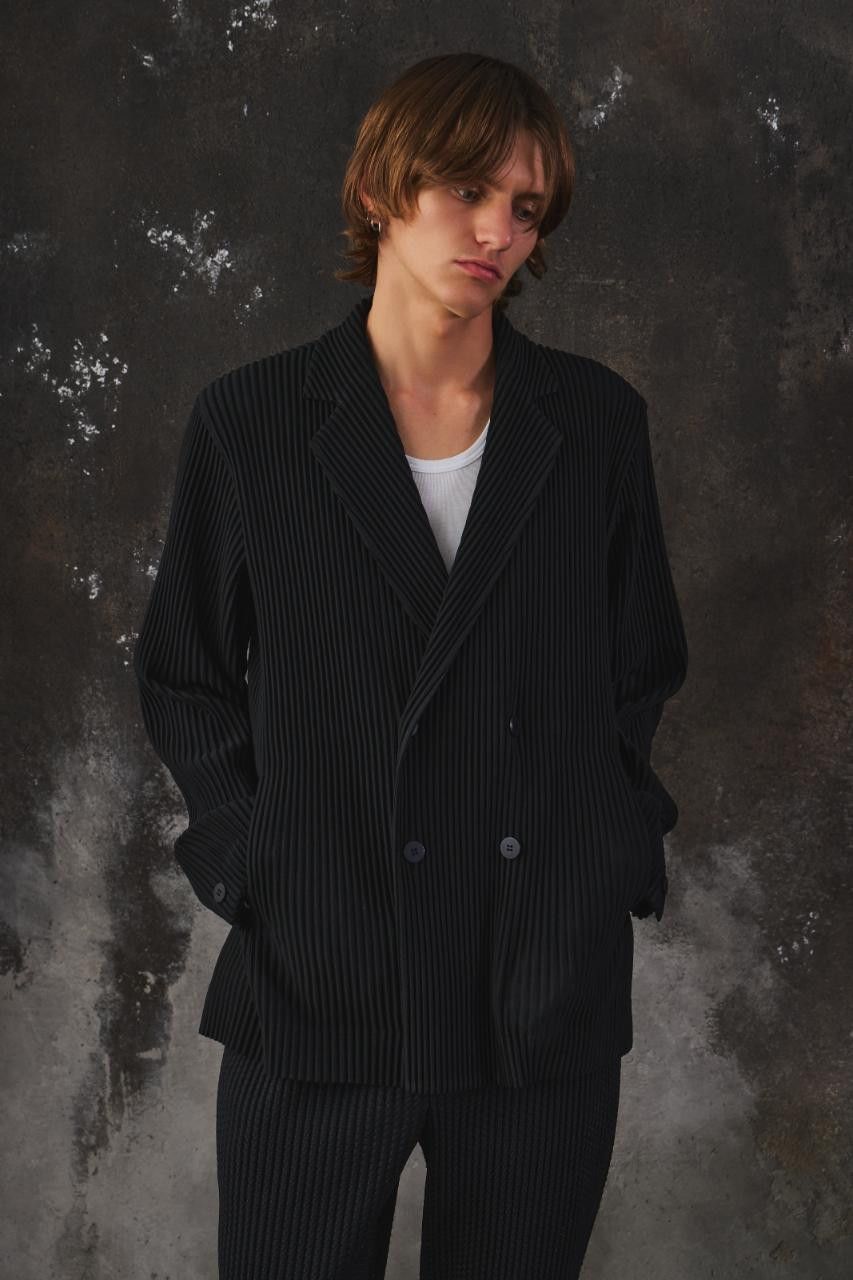 HOMME PLISSÉ ISSEY MIYAKE Double-Breasted Pleated Blazer