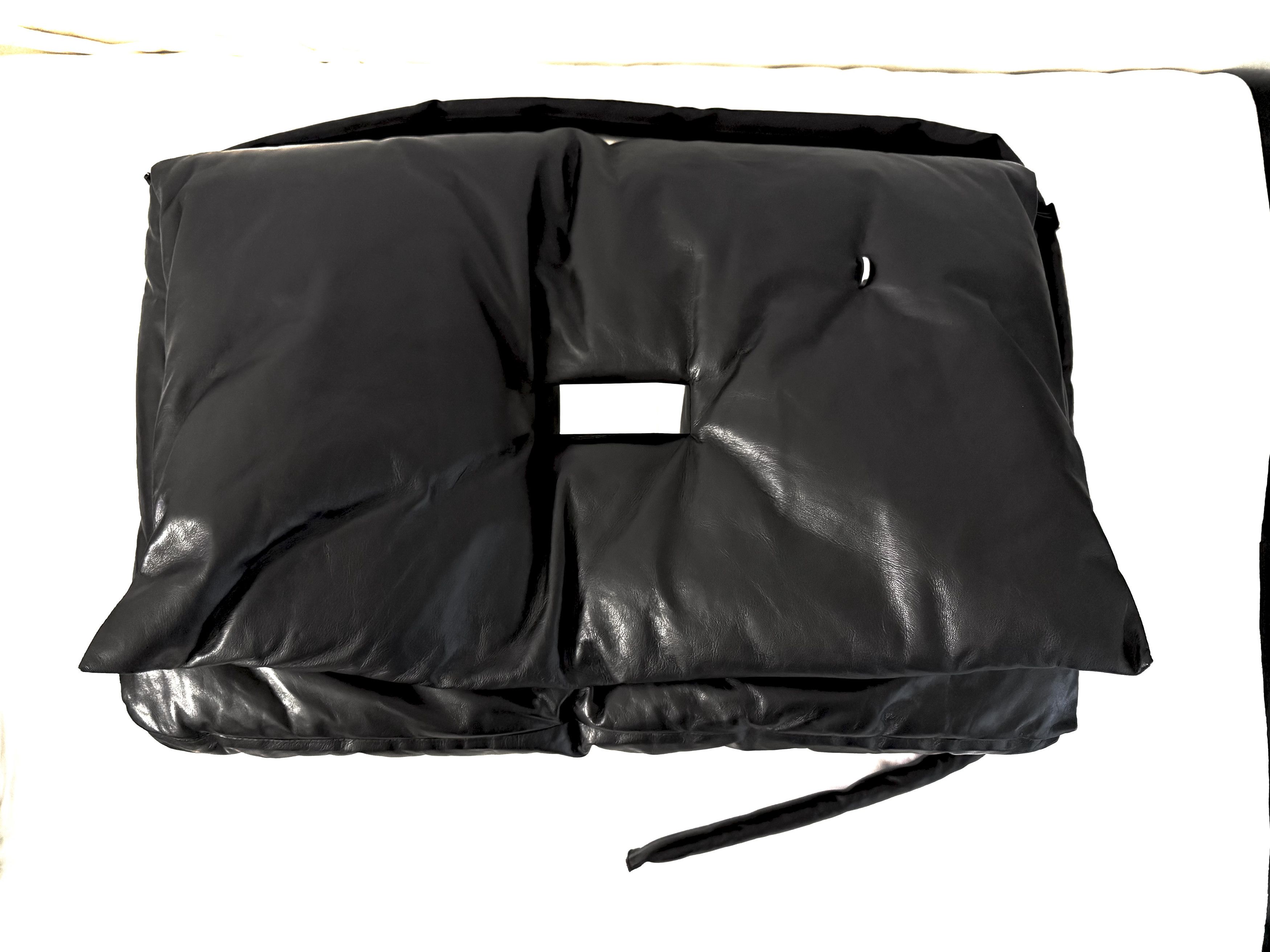 Rick Owens Very Big Pillow Griffin Quilted Leather Shoulder Bag Size ONE SIZE - 6 Thumbnail