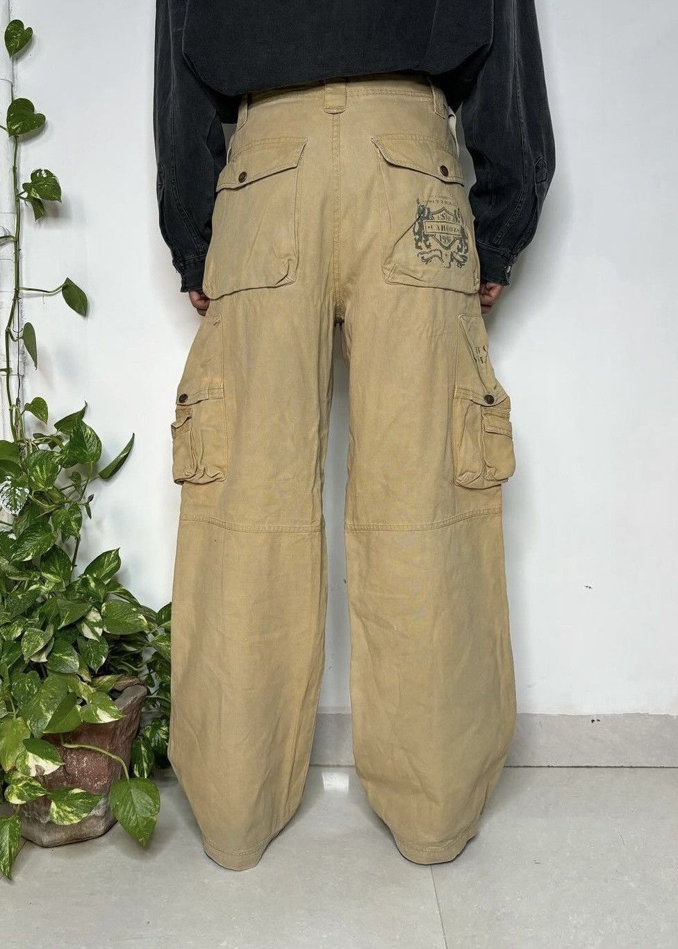 Dolce & Gabbana × Japanese Brand × Junya Watanabe 1990s multipocket baggy wide-leg flare cargo pants. Size US 34 / EU 50 - 3 Thumbnail