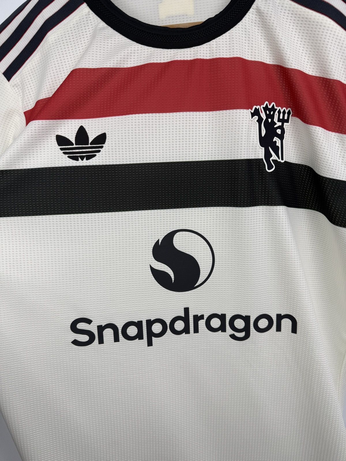 Adidas 🏴󠁧󠁢󠁥󠁮󠁧󠁿 24/25 Manchester United Adidas Third Jersey Snapdragon Size US XL / EU 56 / 4 - 4 Thumbnail