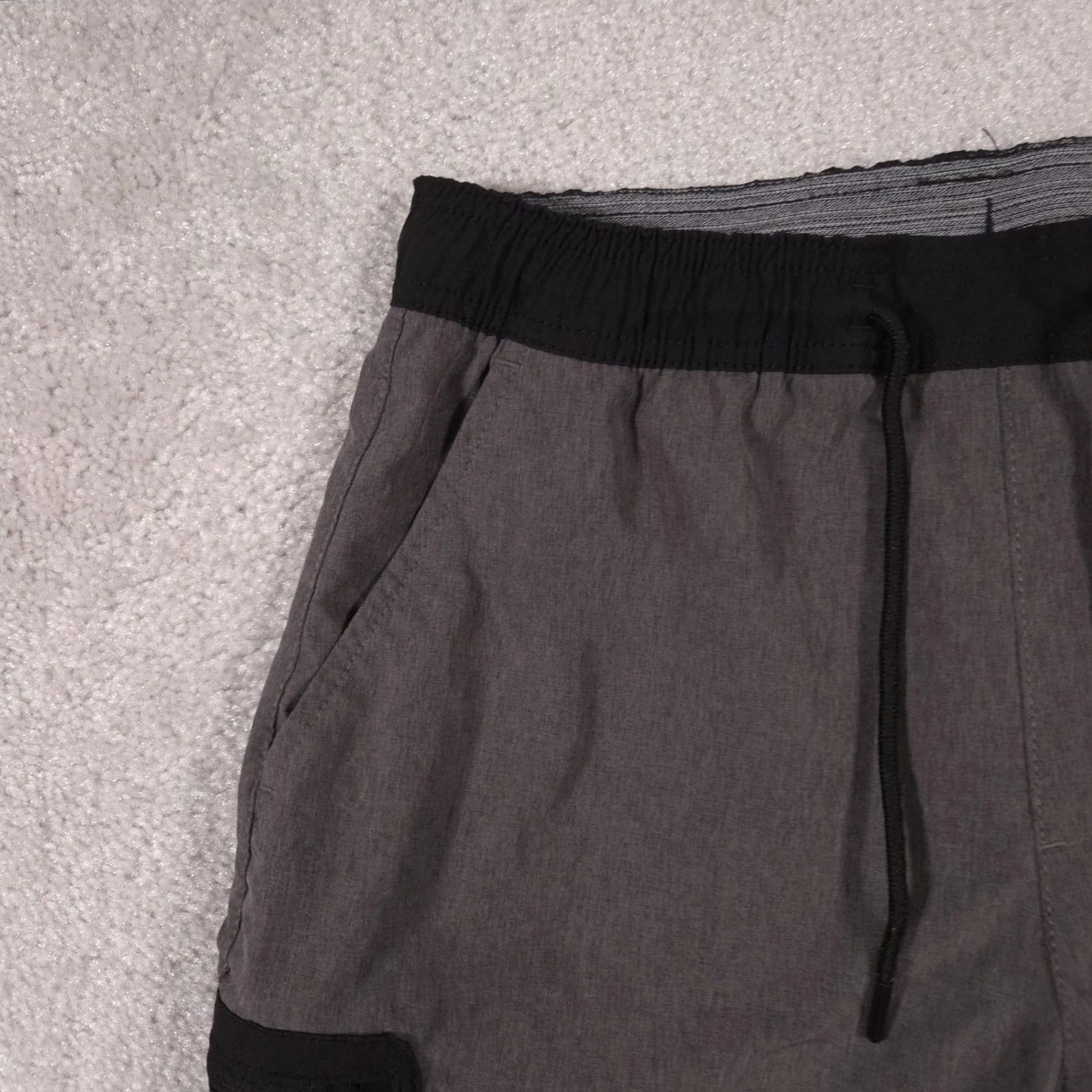 Kenneth Cole Kenneth Cole Shorts Mens Small Gray Black Hybrid Athletic Cargo Pocket Stretch Size US 29 - 4 Thumbnail