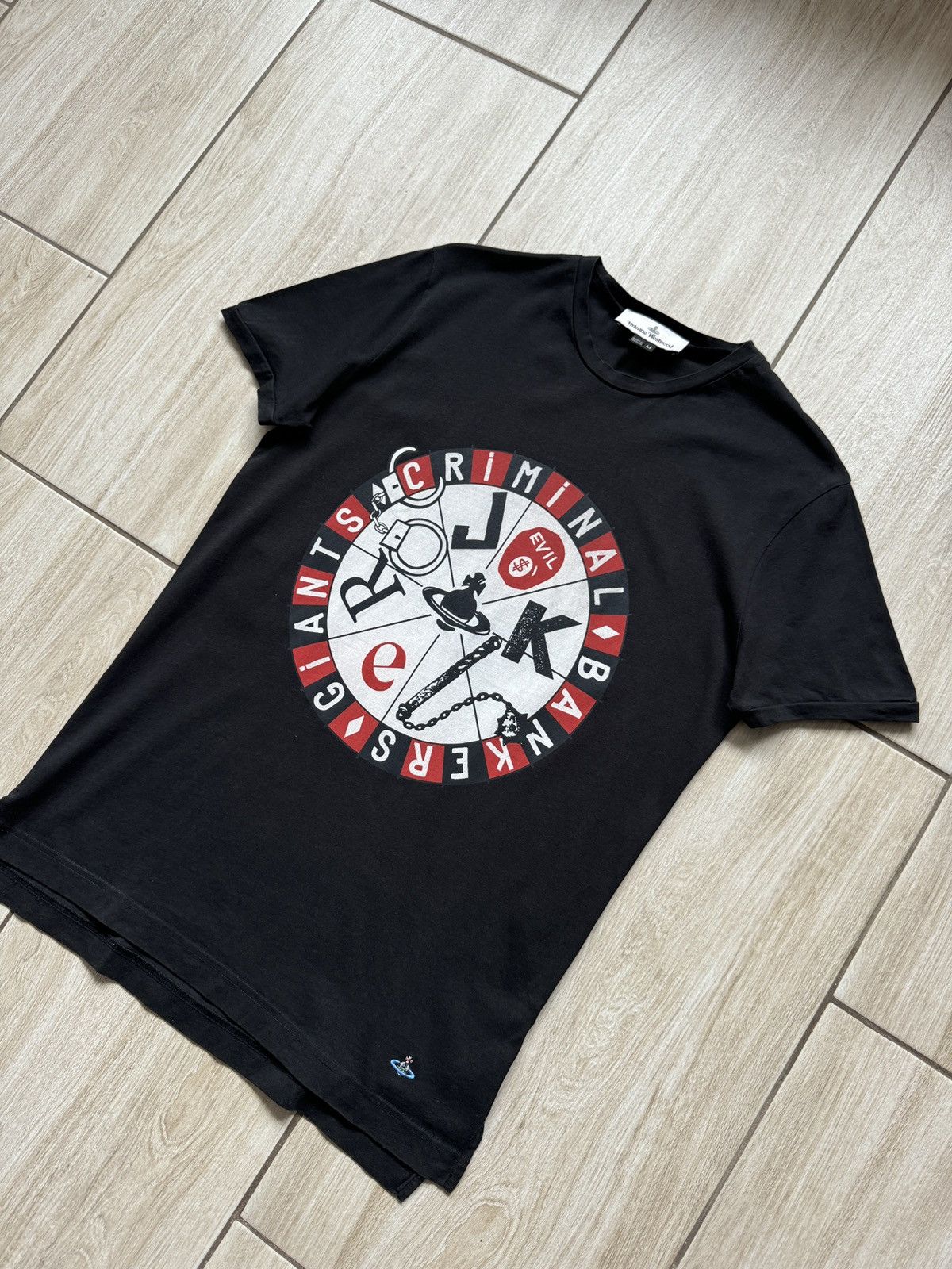 Vivienne Westwood Vivienne Westwood big logo gambling tee (M) Size US M / EU 48-50 / 2 - 2 Thumbnail