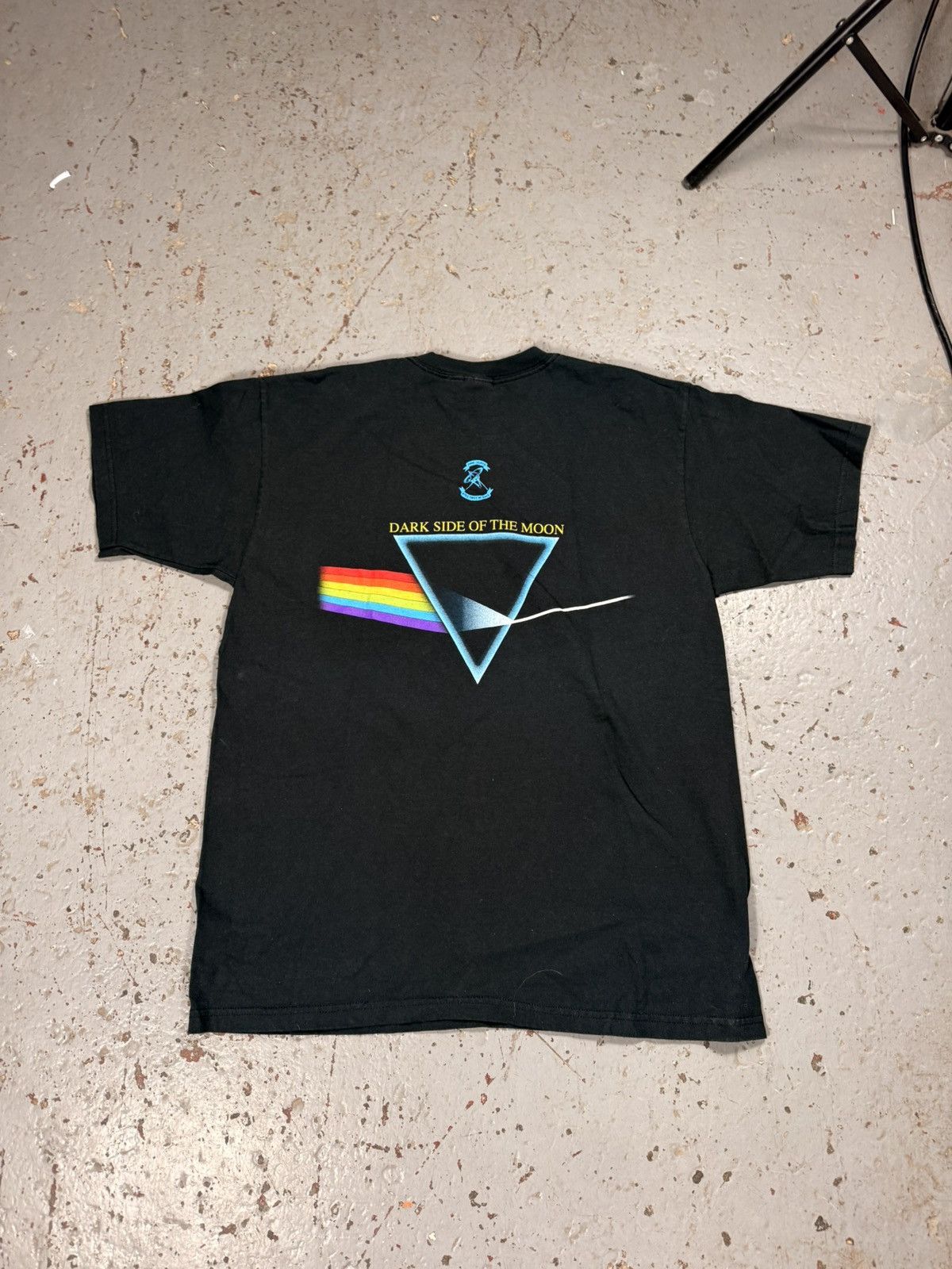 Pink Floyd Vintage 90s Anvil Pink Floyd Dark Side Of The Moon Tee Size US L / EU 52-54 / 3 - 7 Thumbnail