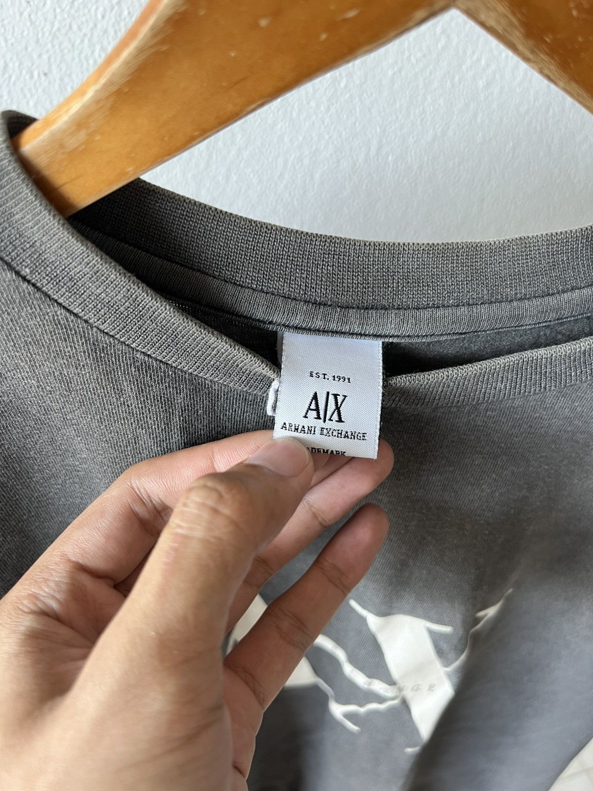 Armani Exchange PAPER THIN Faded Armani / Exchange Distressed Size US L / EU 52-54 / 3 - 2 Thumbnail