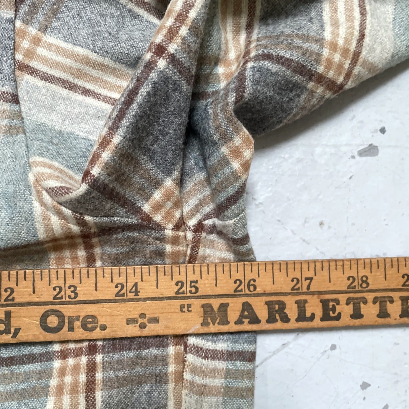 Pendleton Pendleton Board Shirt XL Wool Flannel Plaid Umitilla USA NWT Mens Button-Up Collared Size US XL / EU 56 / 4 - 3 Thumbnail