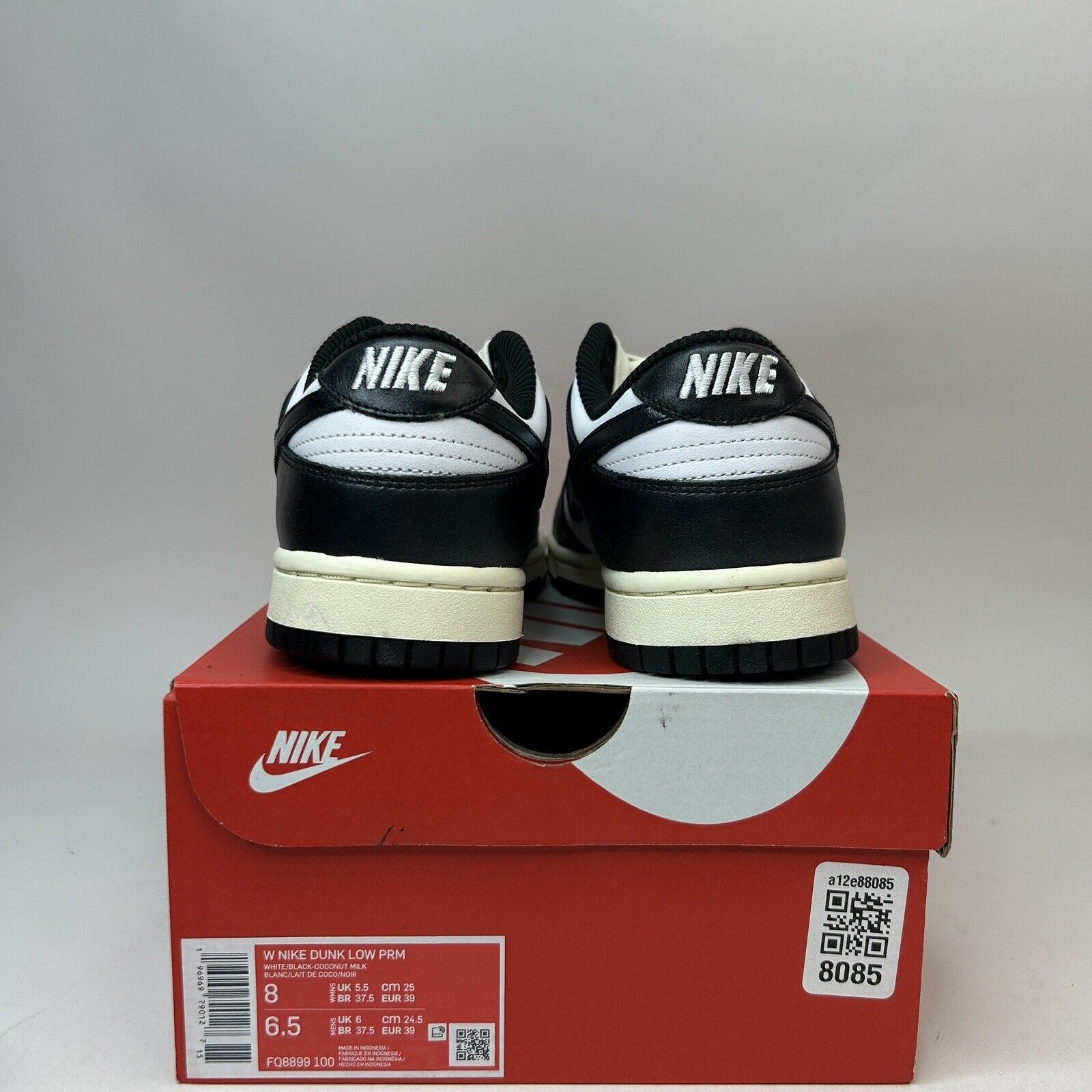 Nike Nike Dunk Low PRM WMNS “Vintage Panda” 2023 Size US 8 / IT 38 - 4 Thumbnail