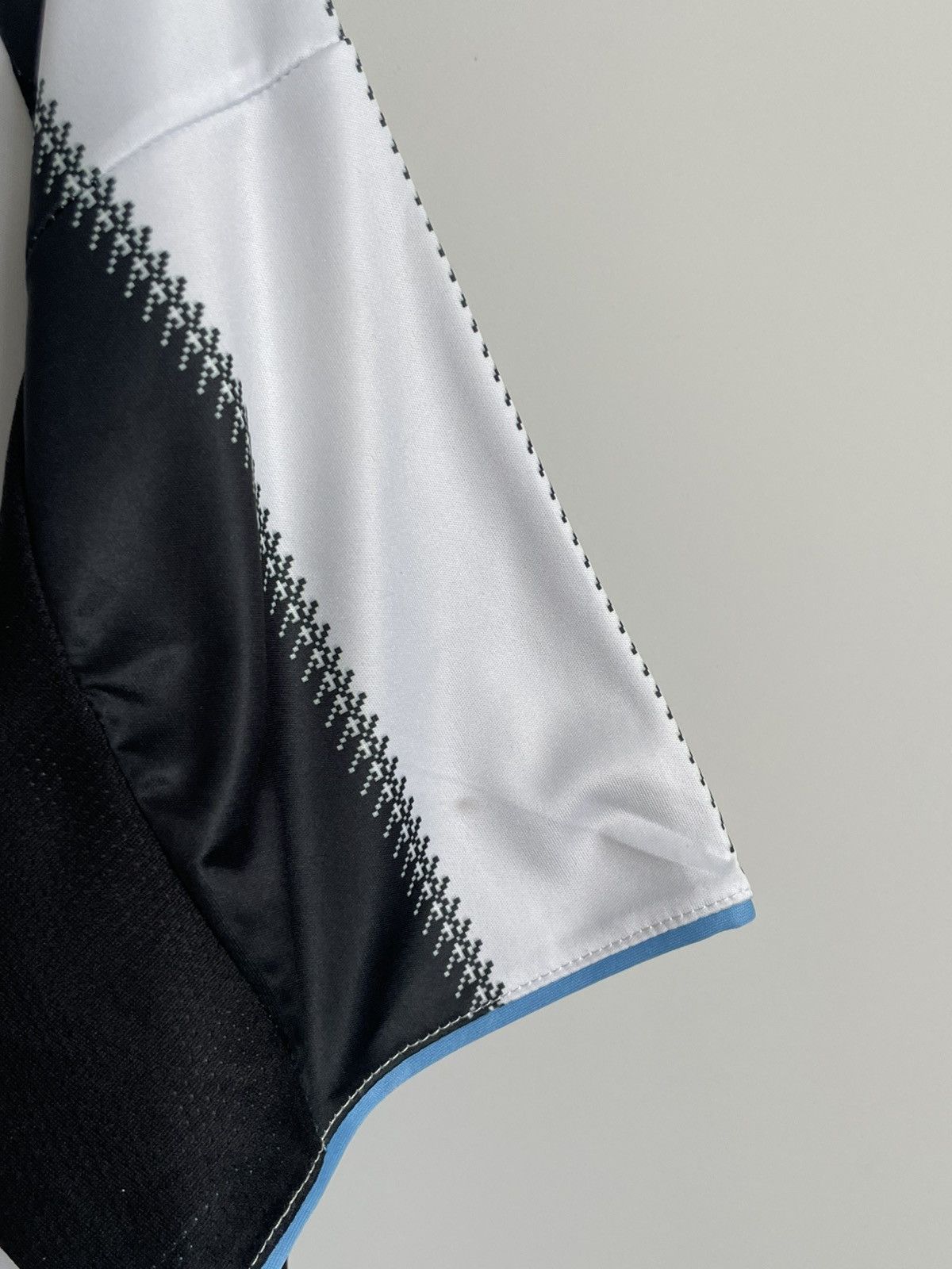 Adidas Adidas Newcastle 2025/2026 Home Football Shirt Jersey RARE Size US XL / EU 56 / 4 - 13 Thumbnail