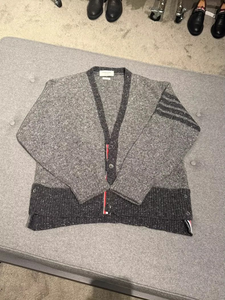 Thom Browne Thom browne Black and gray four-bar wool cardigan jacket 25 Size US L / EU 52-54 / 3 - 3 Thumbnail