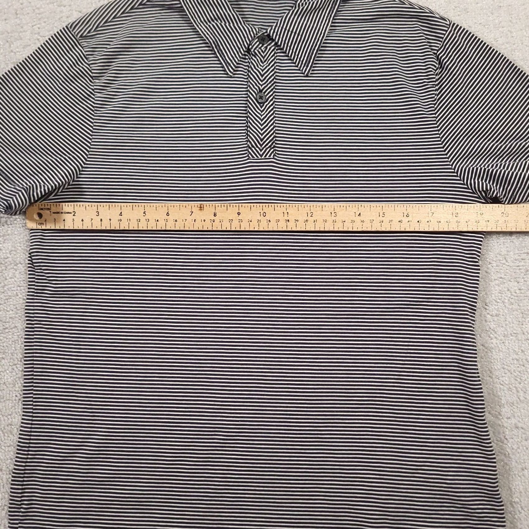 Michael Kors VINTAGE? No. Size US M / EU 48-50 / 2 - 2 Thumbnail