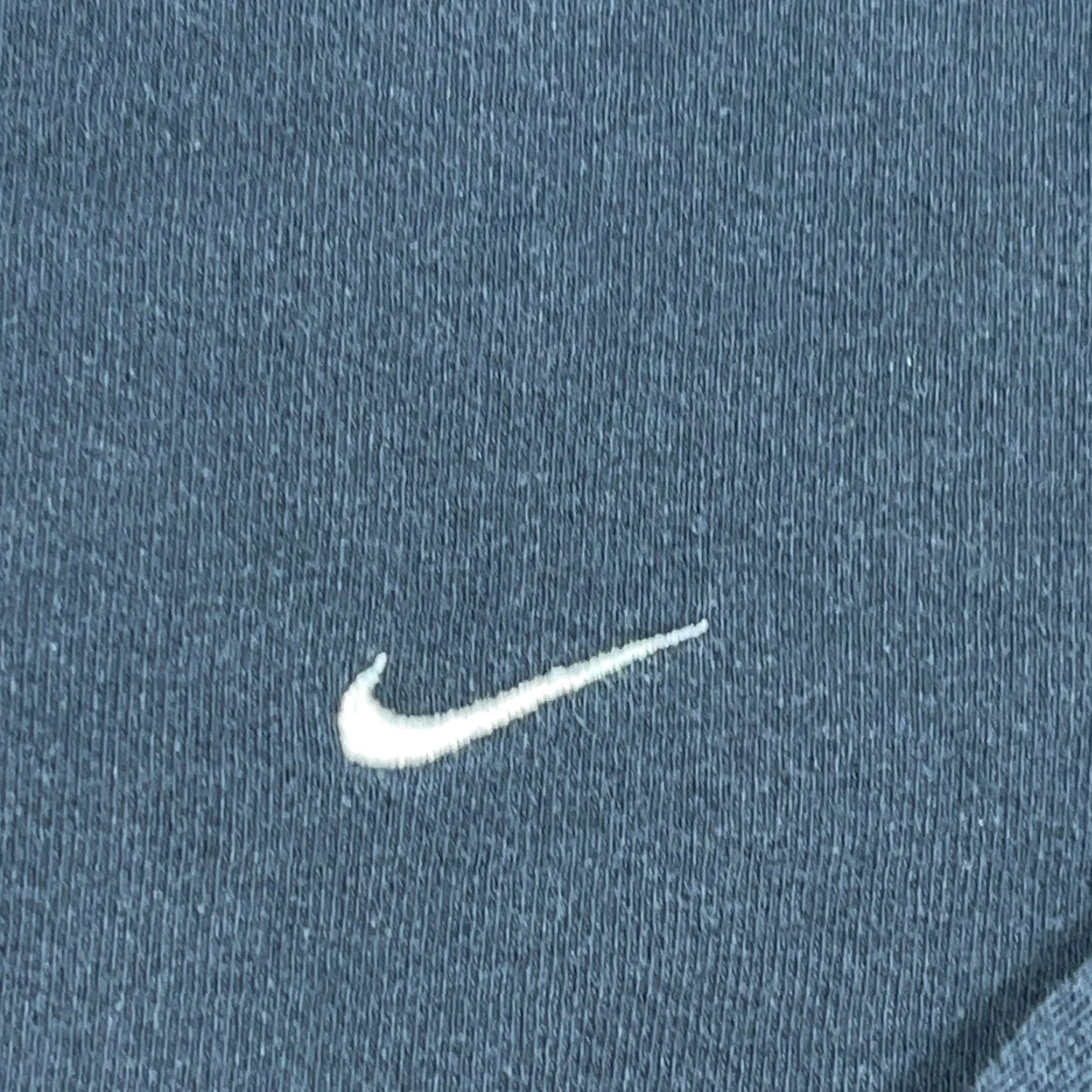 Nike VINTAGE Nike Sweatshirt Men 2XL Gray Crewneck Pullover Hoodie Pockets All Seasons Solid 2000s Sports Nike Sportswear Mens Sweatshirt Size US XXL / EU 58 / 5 - 6 Thumbnail