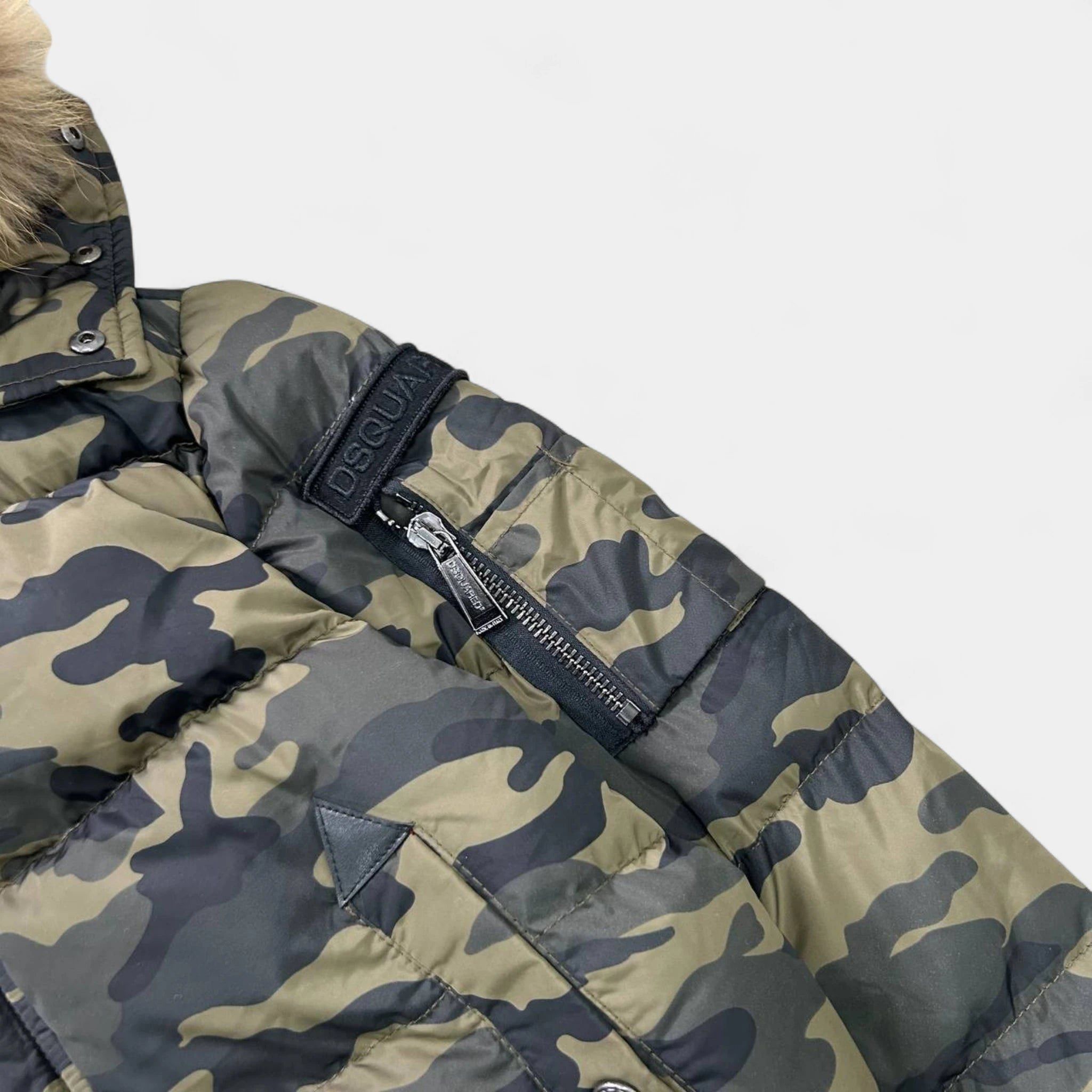 Dsquared2 Dsquared2 Camo Fur Down Jacket Size US M / EU 48-50 / 2 - 4 Thumbnail