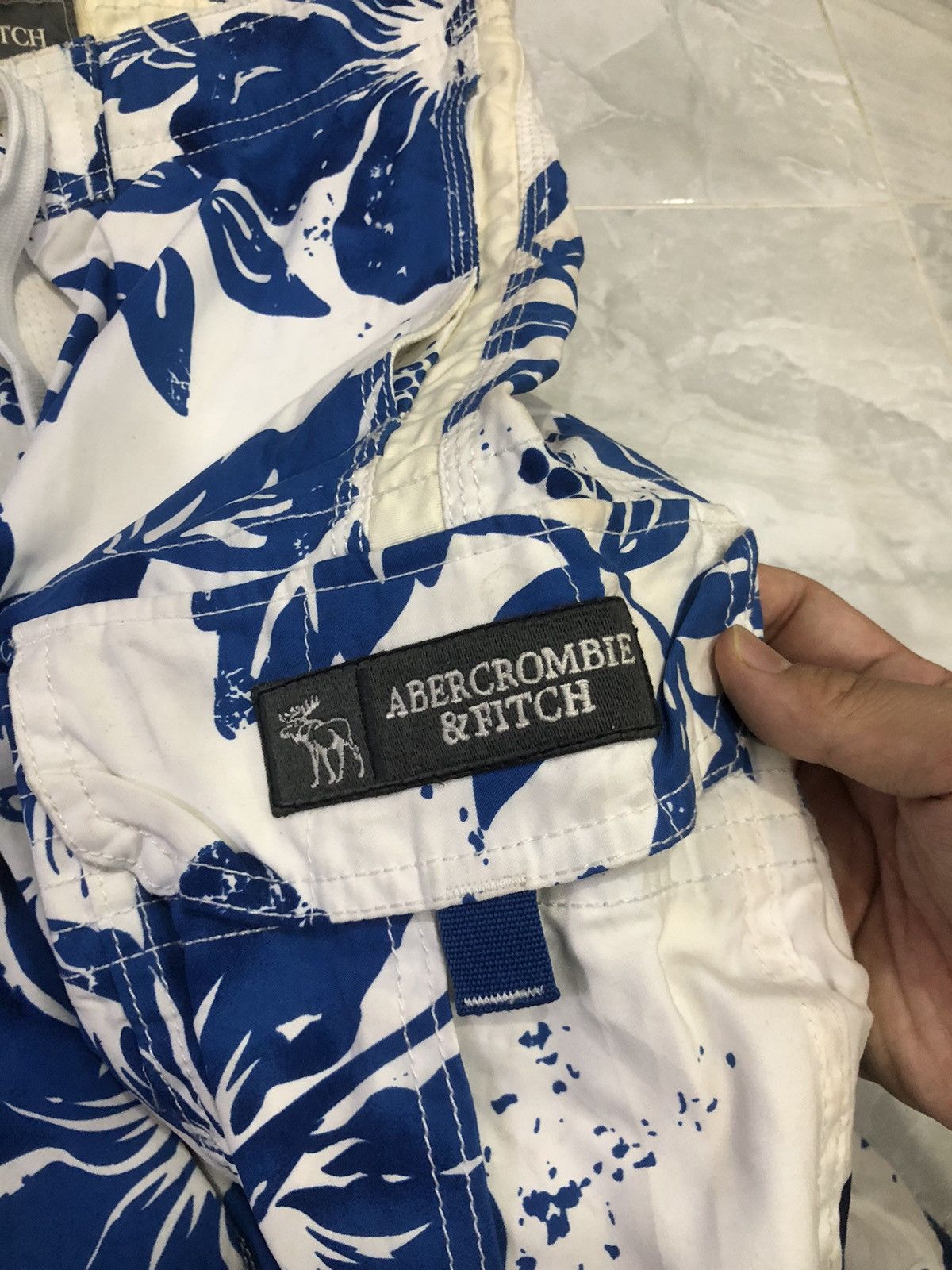 Abercrombie & Fitch Abercrombie & Fitch Hawaiian Cargo Short Pants Size US 32 / EU 48 - 5 Thumbnail