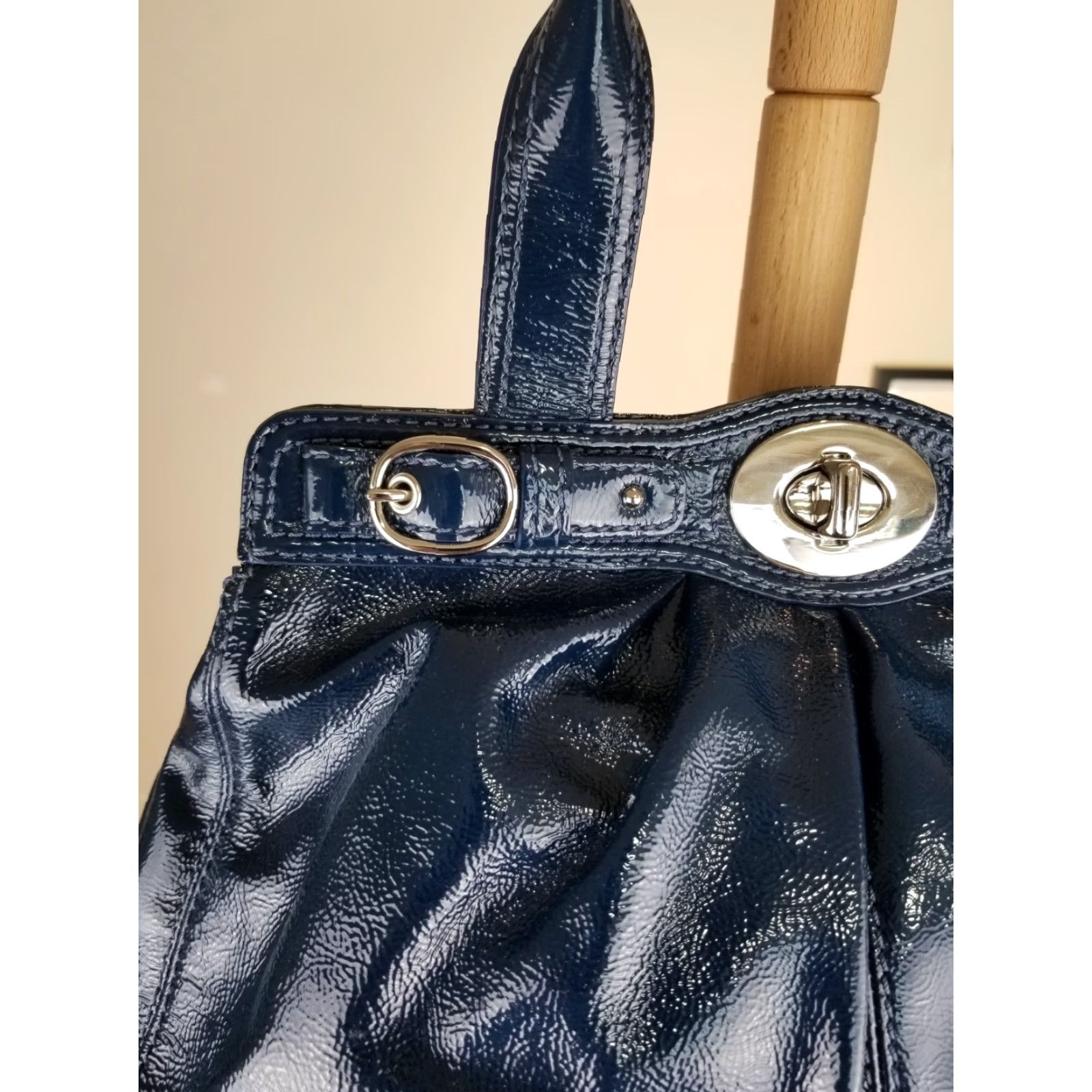 Coach VINTAGE COACH NAVY LEATHER SHOULDER HAND BAG SZ 15'X10'X4' 13926 Size ONE SIZE - 4 Thumbnail