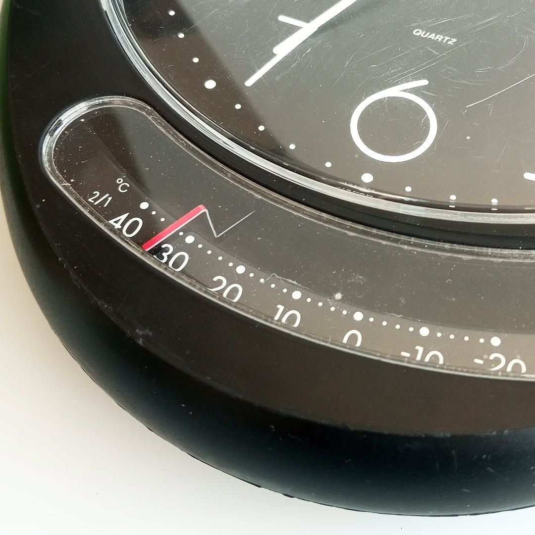 Vintage Vintage Black Wall Clock + Thermometer fuji Made in japan Size ONE SIZE - 2 Thumbnail