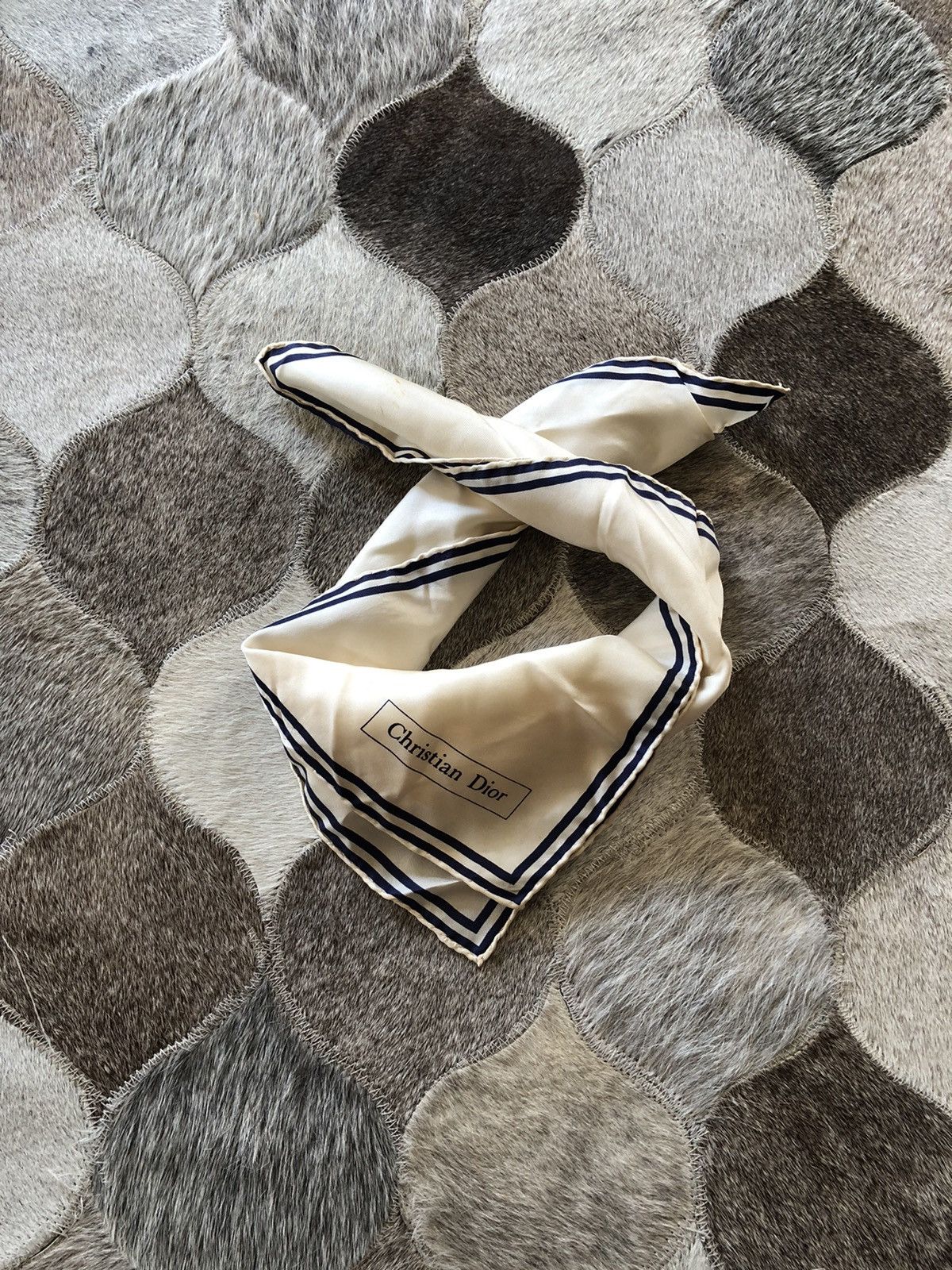 Christian Dior Monsieur × Designer Dior handkerchief READ Size ONE SIZE - 1 Thumbnail
