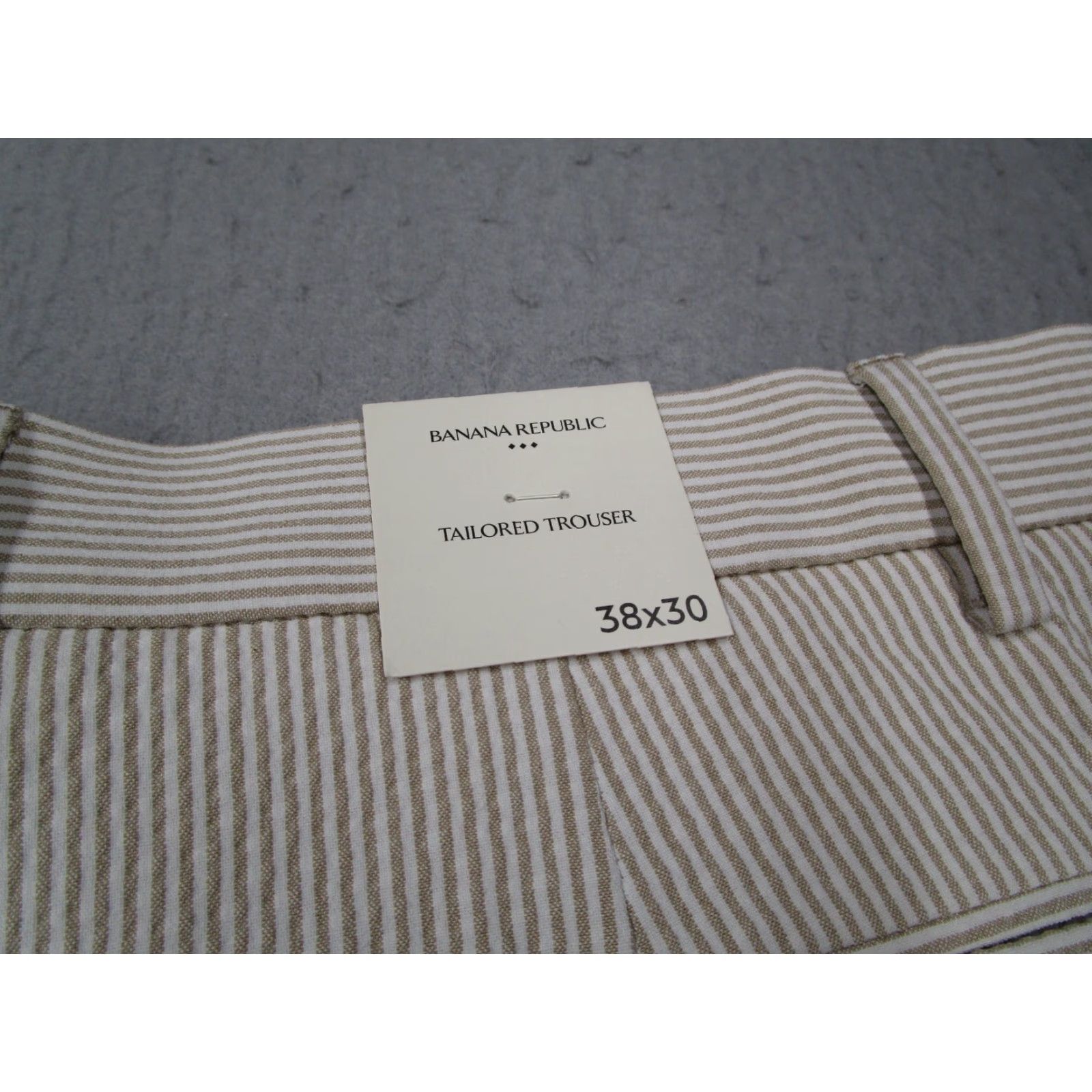 Banana Republic Banana Republic Pants Mens 38 Beige Seersucker Flat Front Tapered Trouser 38x30 Slim Chino Casual Workwear Holiday 38 Mens Beige Banana Republic Pants Size US 38 / EU 54 - 7 Thumbnail