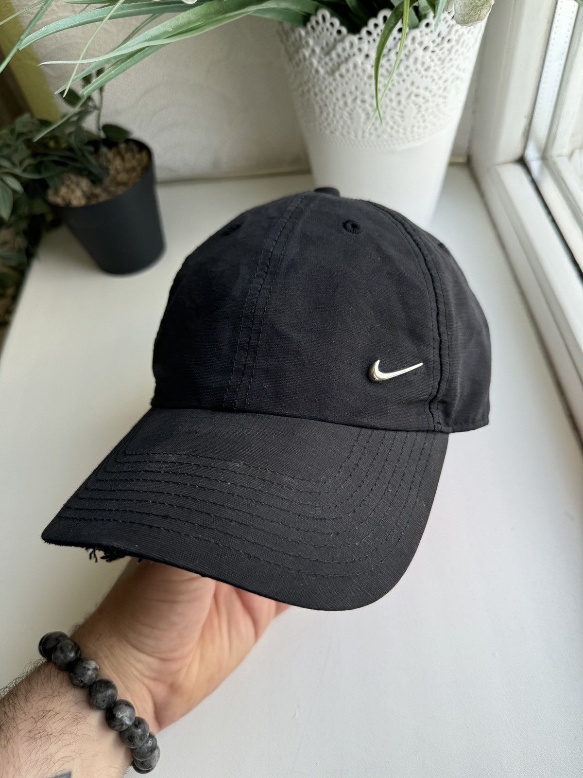 Nike Vintage Y2K Nike Metal Swoosh Washed Black Cap Size ONE SIZE - 2 Thumbnail