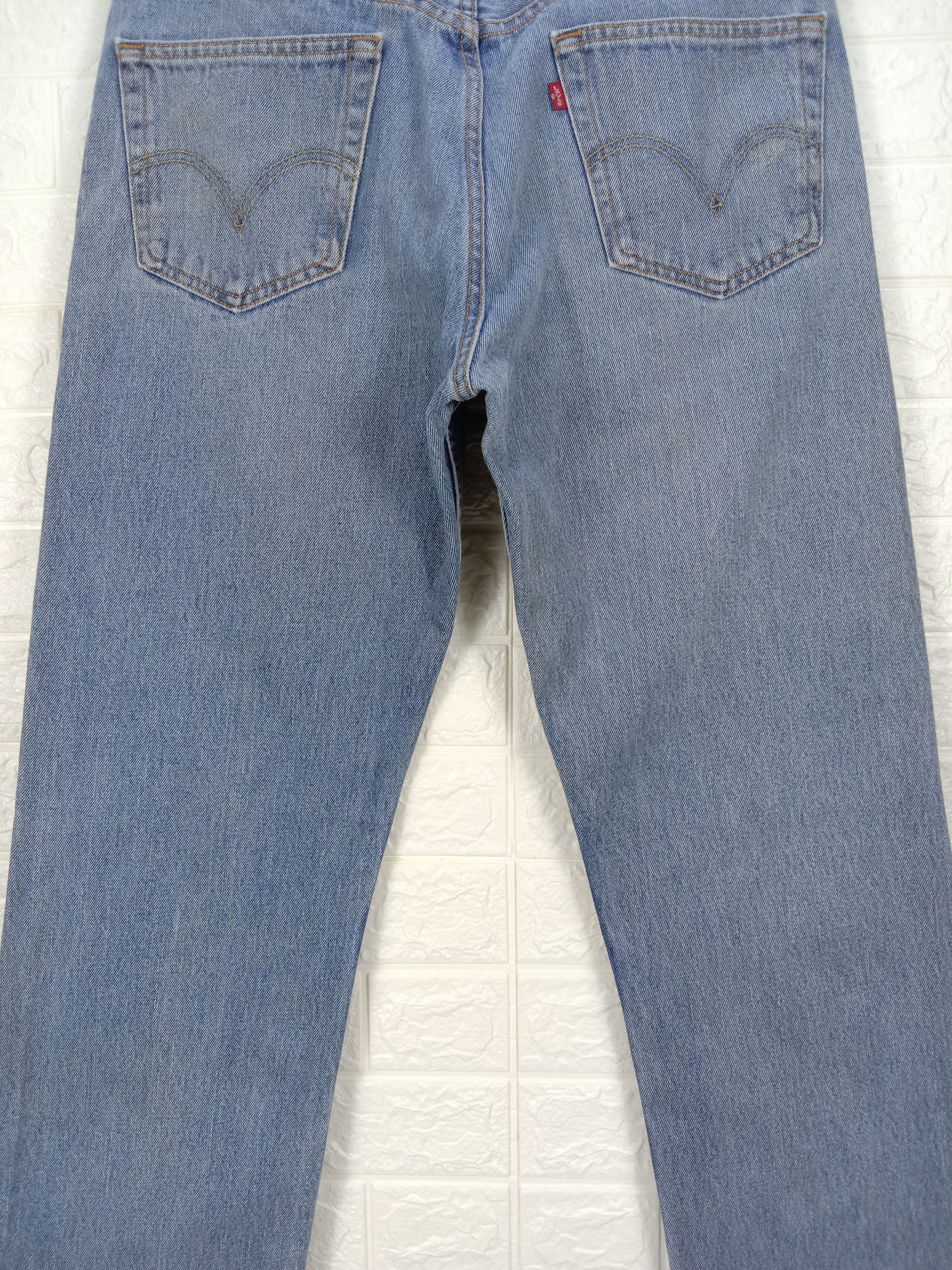 Levi's Vintage Levi's 505 Jeans Light Wash Regular Fit Denim Size US 34 / EU 50 - 7 Thumbnail