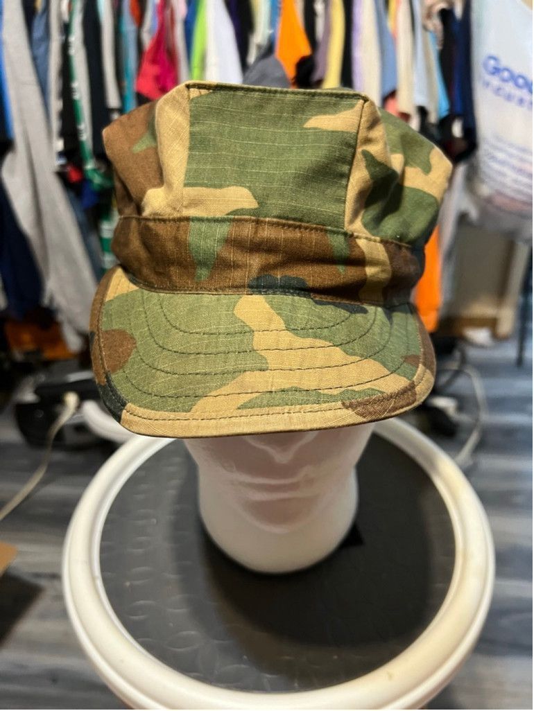 The Unbranded Brand Men's Unbranded Green Brown Camo Military Style Cap One Size Size ONE SIZE - 1 Thumbnail