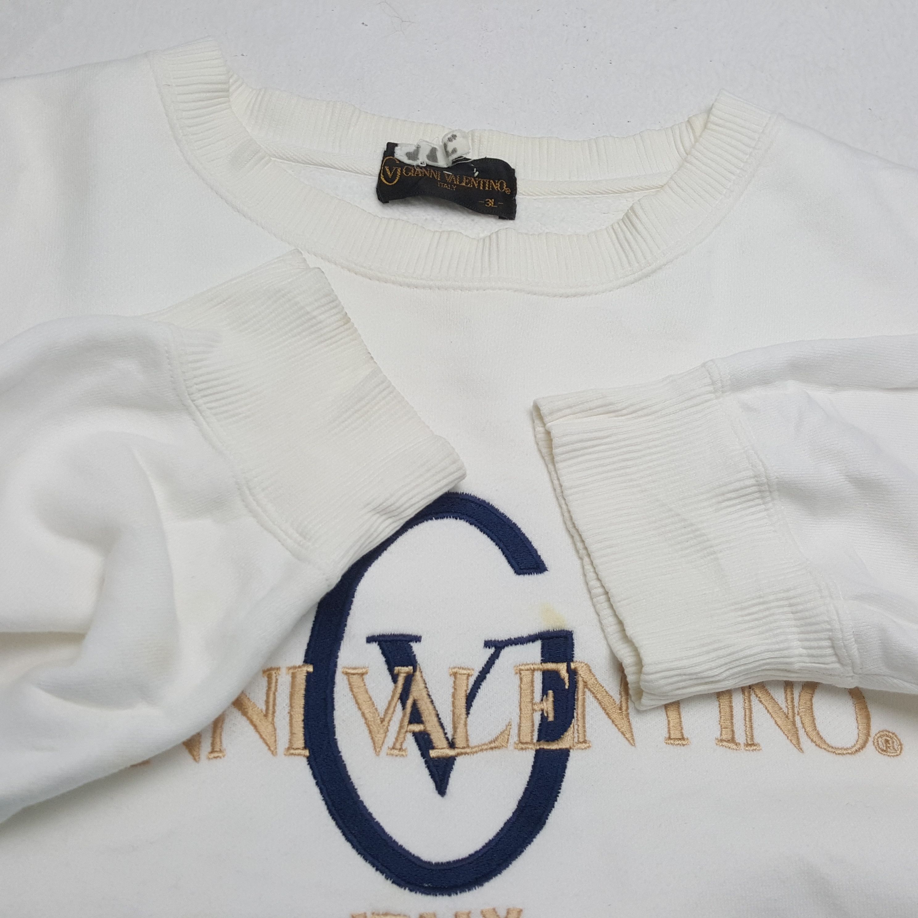 Gianni Valentino × Valentino × Vintage GIANNI VALENTINO Italy Embroidery Design Sweatshirt Size US XXL / EU 58 / 5 - 9 Thumbnail
