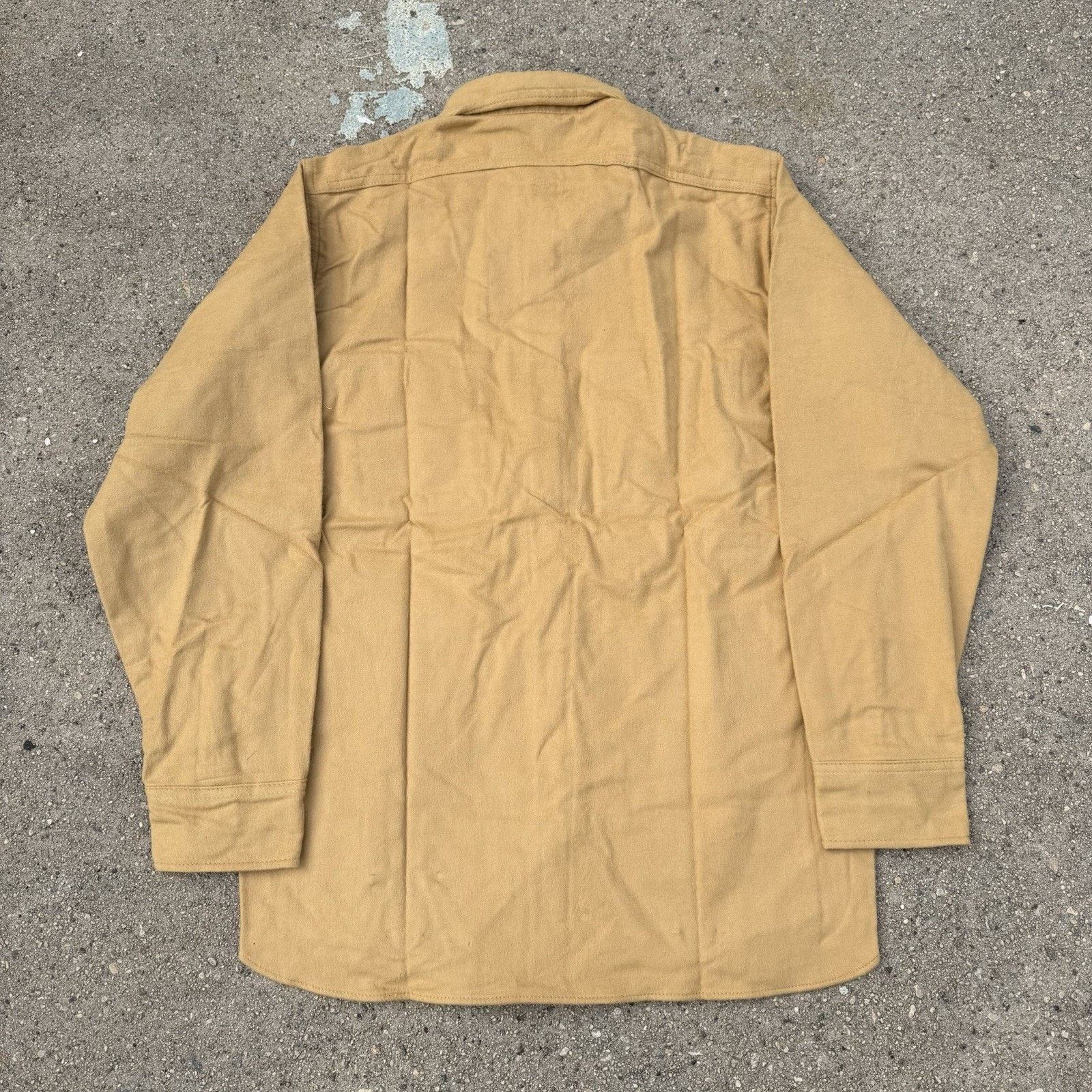 Vintage × Woolrich Woolen Mills NWT Vintage 60s Woolrich Tan Khaki Chamois Shirt Sz L Size US L / EU 52-54 / 3 - 3 Thumbnail