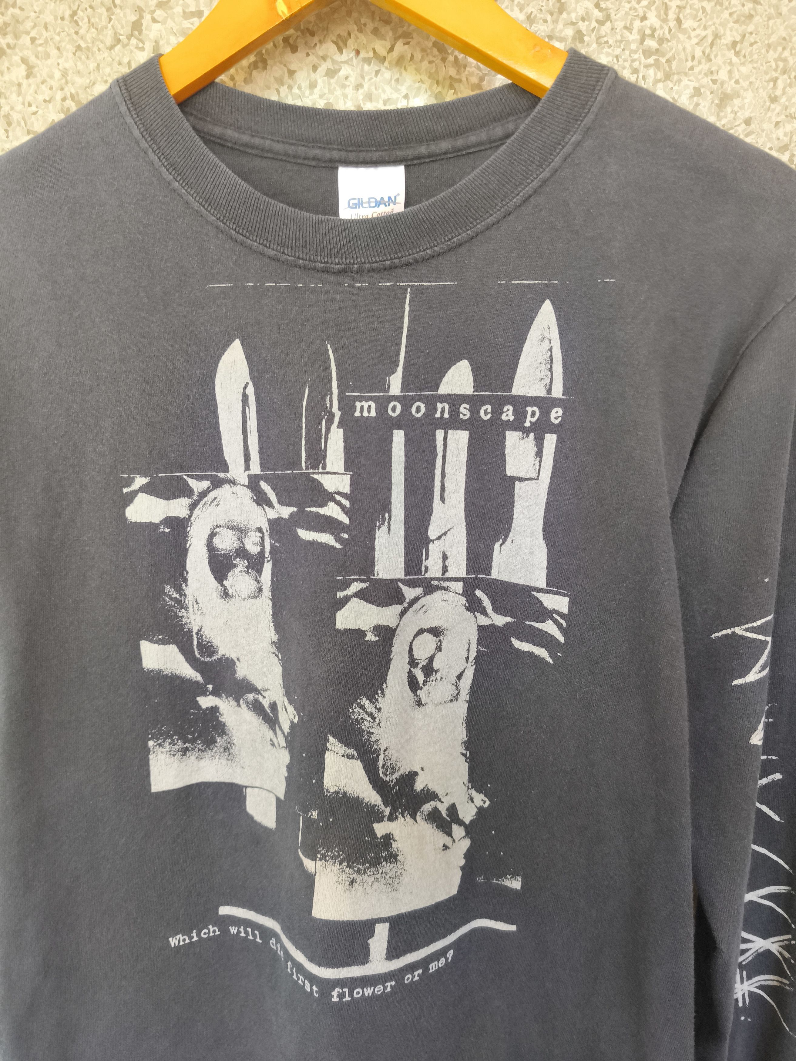 Band Tees Moonscape t shirt long sleeve Size US S / EU 44-46 / 1 - 2 Thumbnail