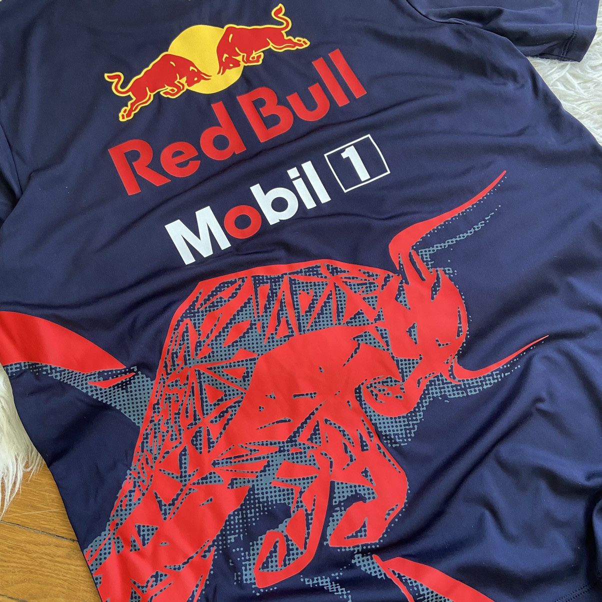 Red Bull 📌 Vintage Red Bull Big Logo Puma Racing Blokecore Jersey Tee Size US M / EU 48-50 / 2 - 8 Thumbnail