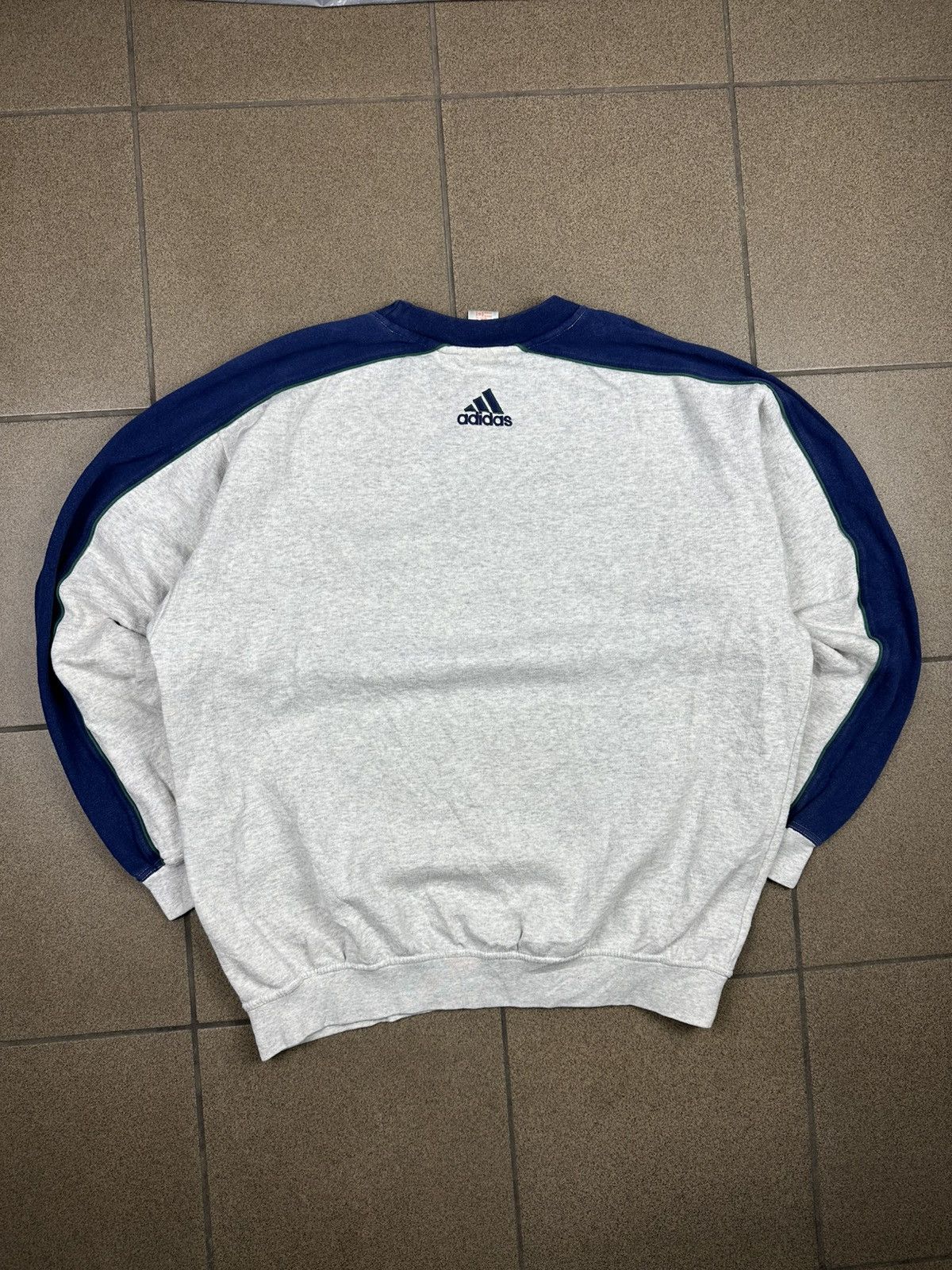 Adidas × Vintage Vintage 90s Adidas crewneck Size US L / EU 52-54 / 3 - 5 Thumbnail