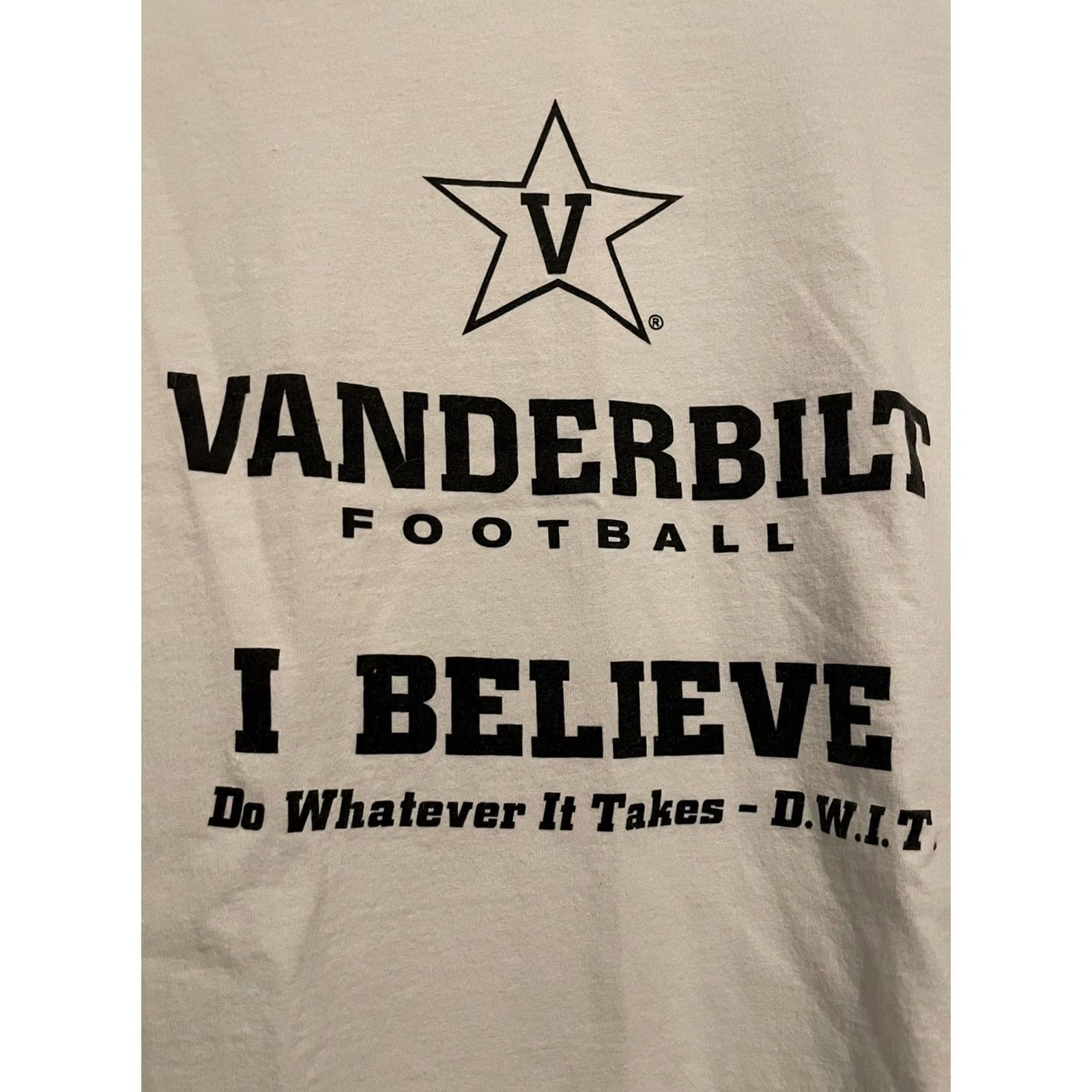 Hanes VINTAGE Hanes Shirt Mens XL White 90s Vanderbilt University Football Believe Size C47 Size US XL / EU 56 / 4 - 2 Thumbnail
