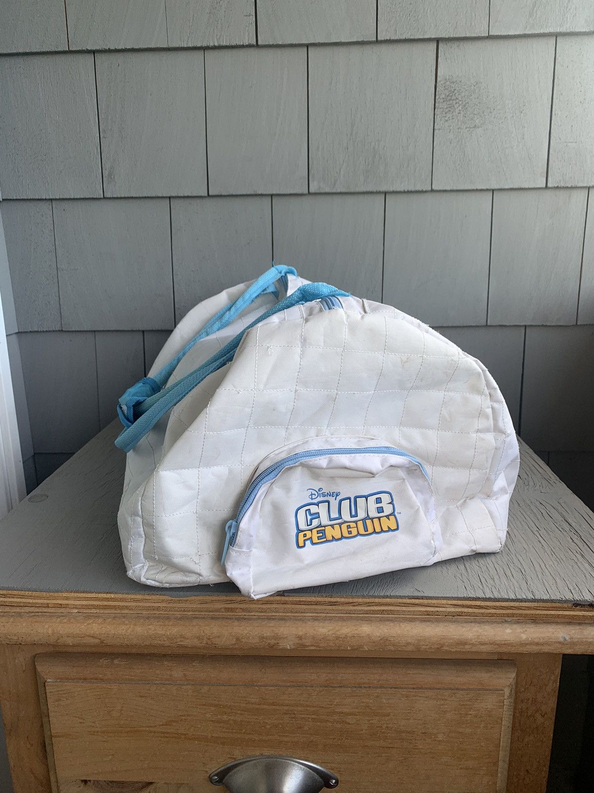 Disney × Vintage 2000s Club Penguin Duffle Bag Y2K Vintage Club Penguin Igloo Size ONE SIZE - 1 Thumbnail