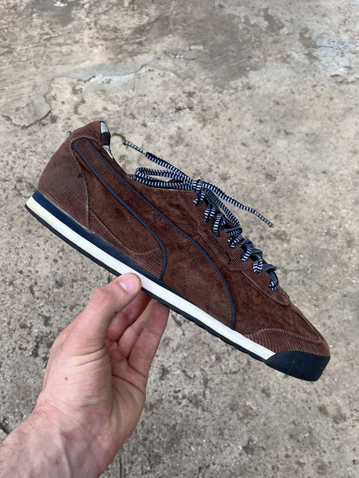 Puma Rare Vintage Puma Corduroy Suede Brown Sneakers Avantgarde Size US 10.5 / EU 43-44 - 1 Thumbnail