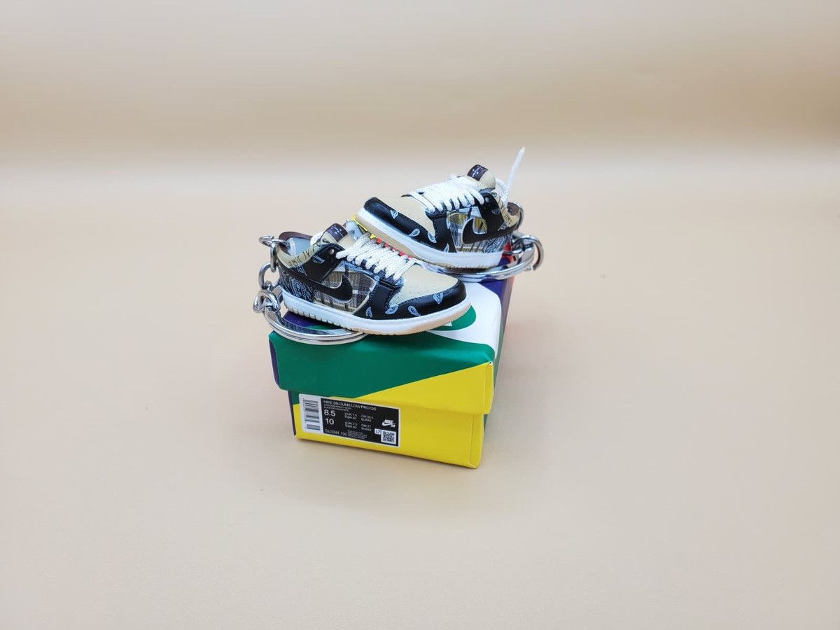 Nike Nike SB Dunk Low Travis Scott Cactus Jack Keychain Set Size ONE SIZE - 4 Thumbnail