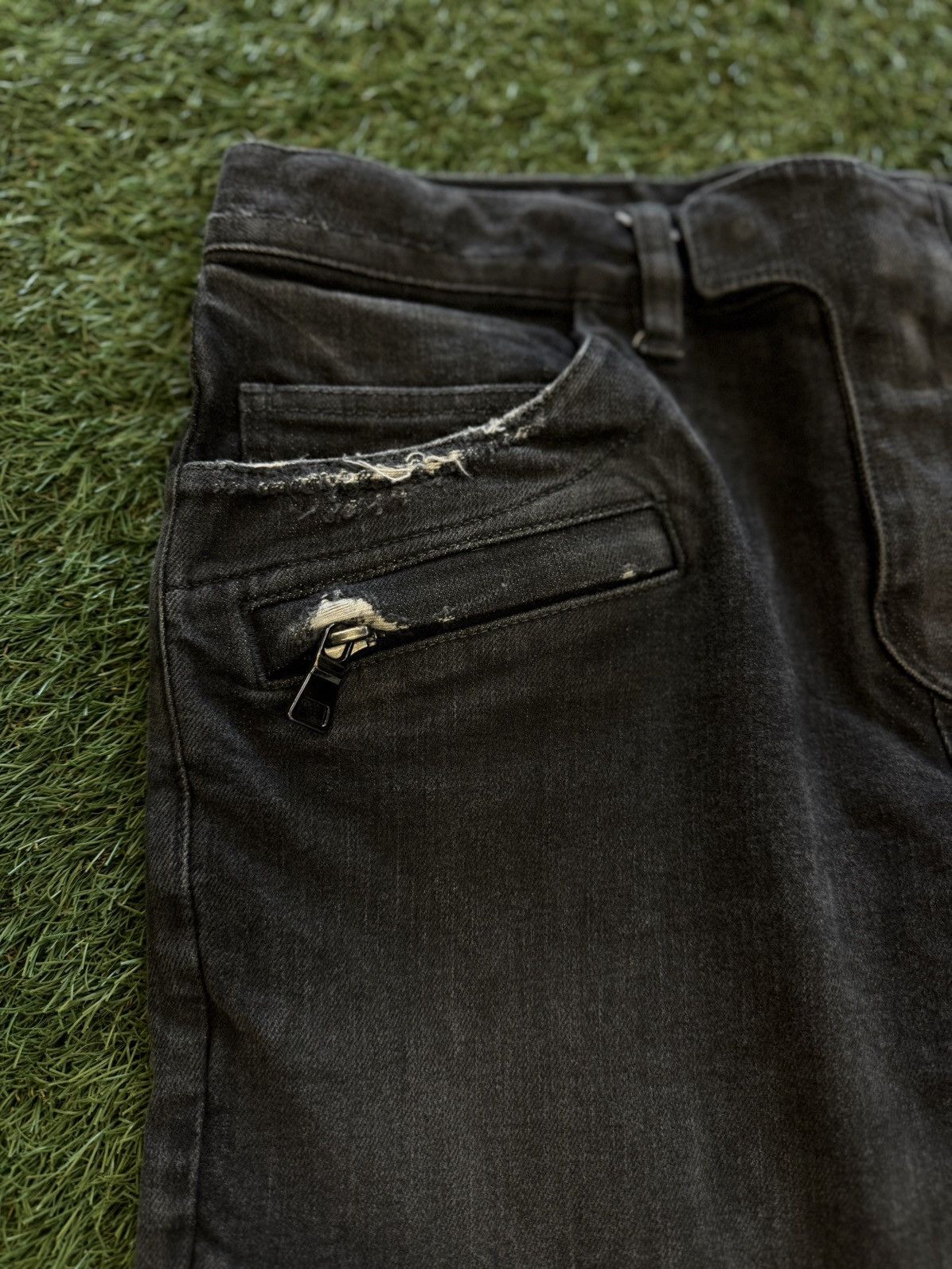 Balmain Balmain Paris Black Ripped Jeans Size 30 Size US 30 / EU 46 - 7 Thumbnail