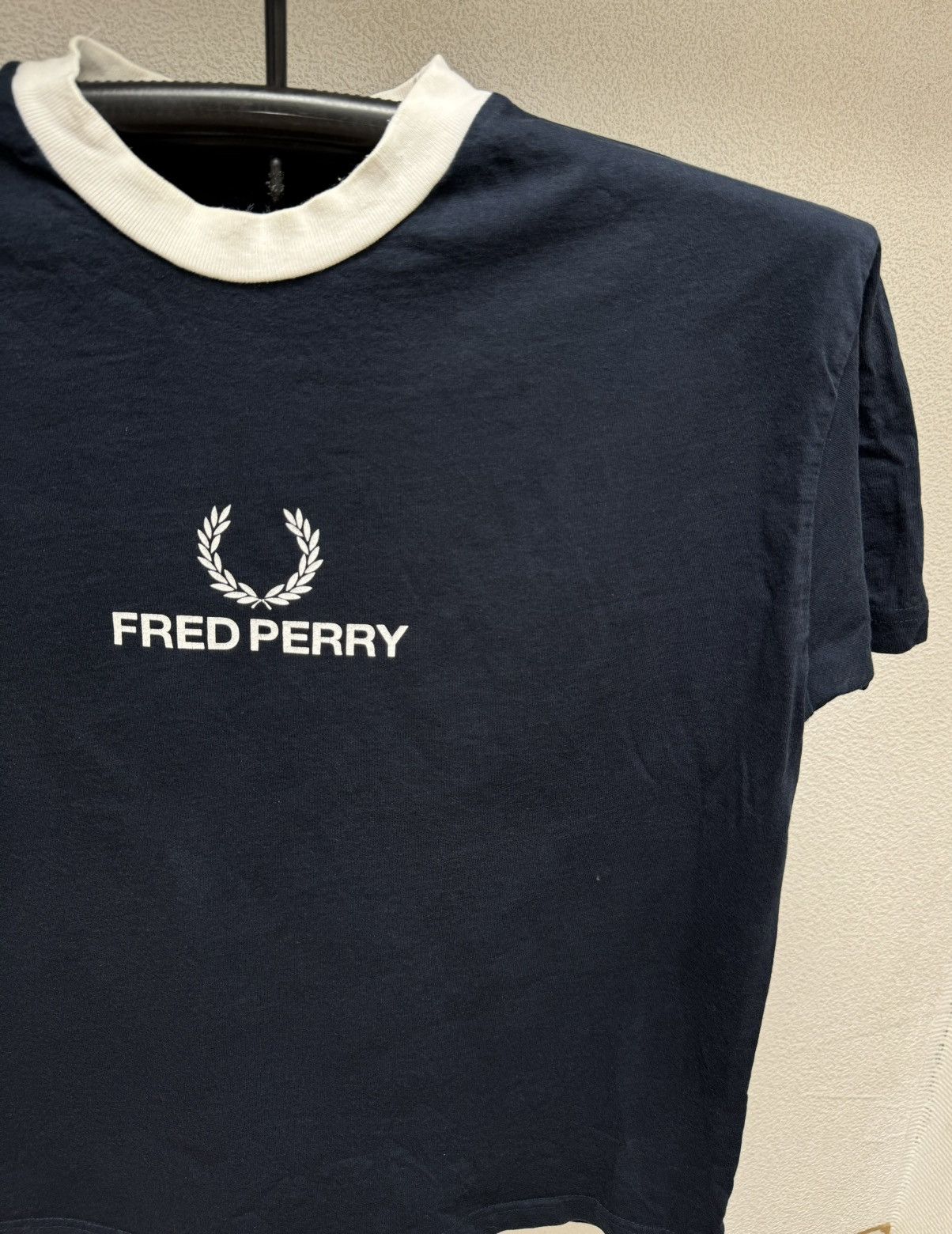 Fred Perry Fred Perry big logo t-shirt S sz Size US S / EU 44-46 / 1 - 3 Thumbnail