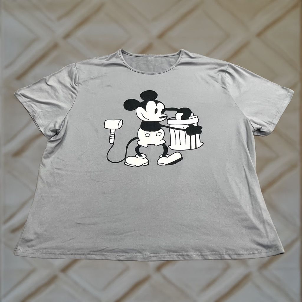 Etro Unbranded Mickey Mouse Graphic T-Shirt Mens XL Gray Crew Neck Short Sleeve Sideline: Cartoon, Retro, Disney, 90s style Size US XL / EU 56 / 4 - 1 Thumbnail