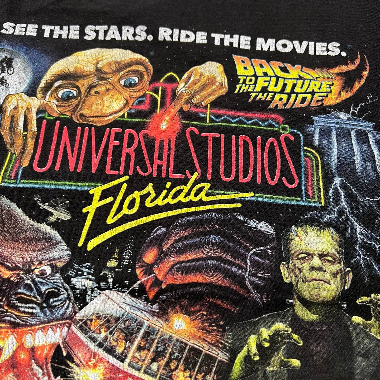 Vintage Vintage Universal Studios T-Shirt Sz S/M Theme Amusement Y2K Size US M / EU 48-50 / 2 - 5 Thumbnail