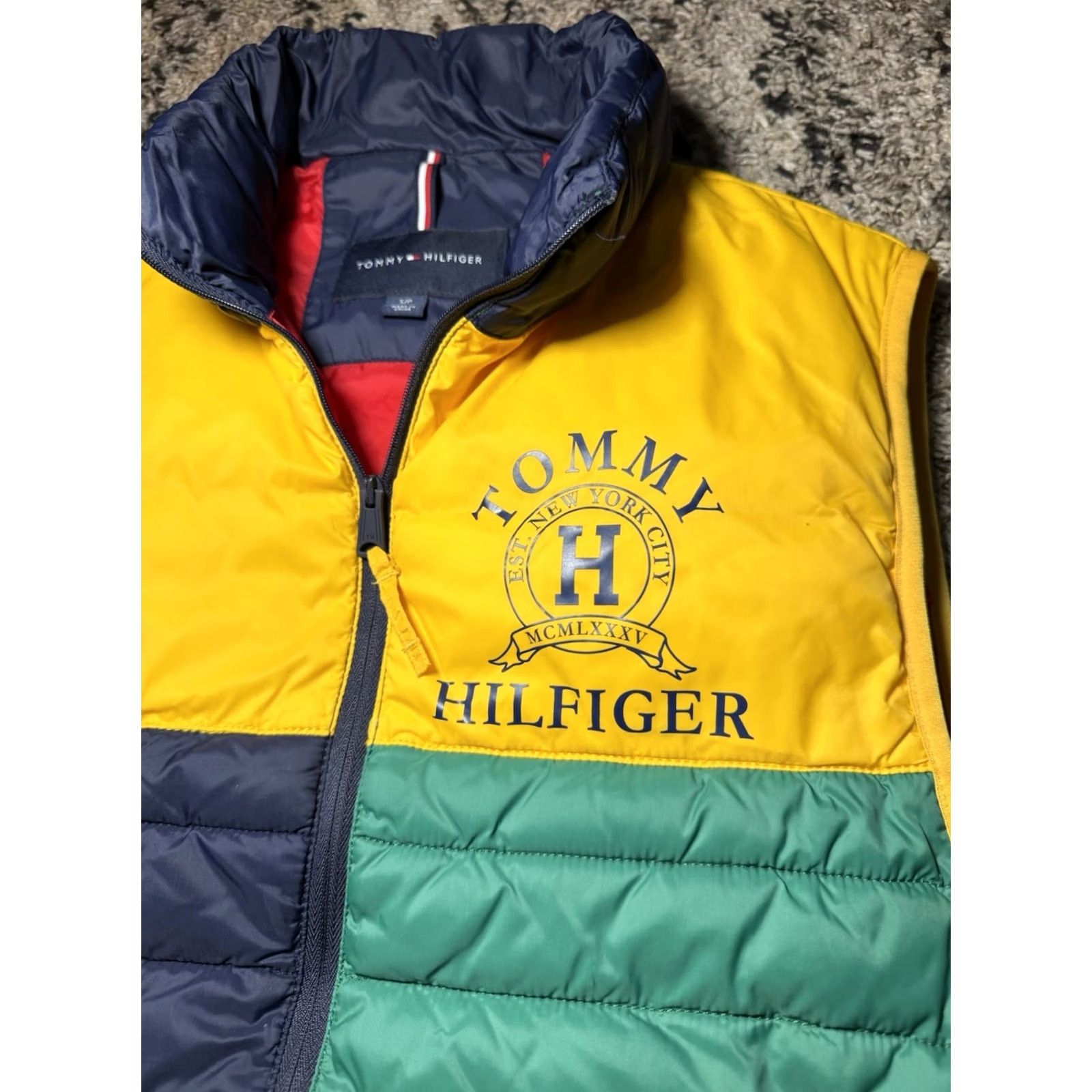 Tommy Hilfiger Tommy Hilfiger Puffer Vest Men’s Small Colorblock Primaloft Spell Zip Quilted Vest Mid-Length Zip Pockets Multicolor Outdoor Winter Fall Quilted Mens Size US S / EU 44-46 / 1 - 2 Thumbnail