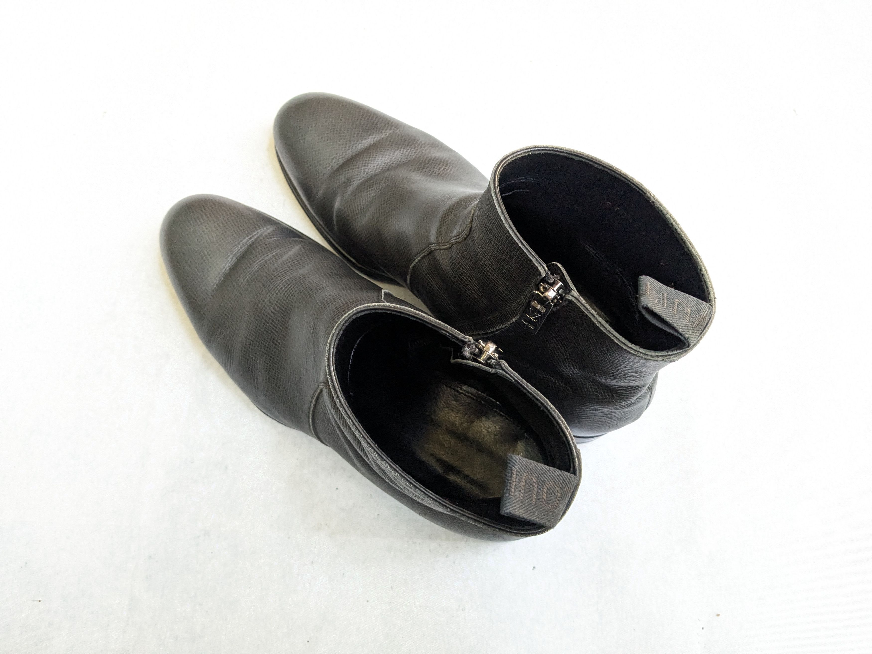Louis Vuitton Louis Vuitton Side Zip Boots Gray Black Leather 8 Chelsea Size US 8 / EU 41 - 14 Thumbnail